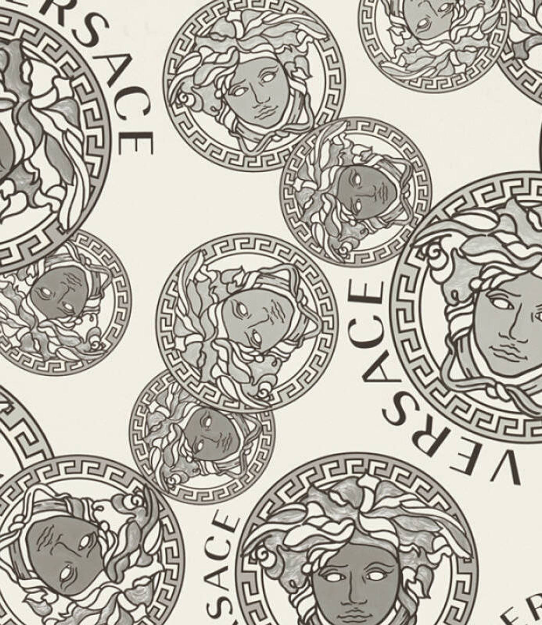 Logo Design 桌布 壁紙 — 在淺色背景上重複的 Versace 美杜莎頭像標誌，單色。