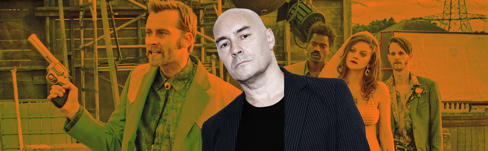 Grant Morrison 桌布 壁紙 — 在溫暖的橙色和綠色調下，五個男人和一個女人在建築工地的粗糙拼貼畫。