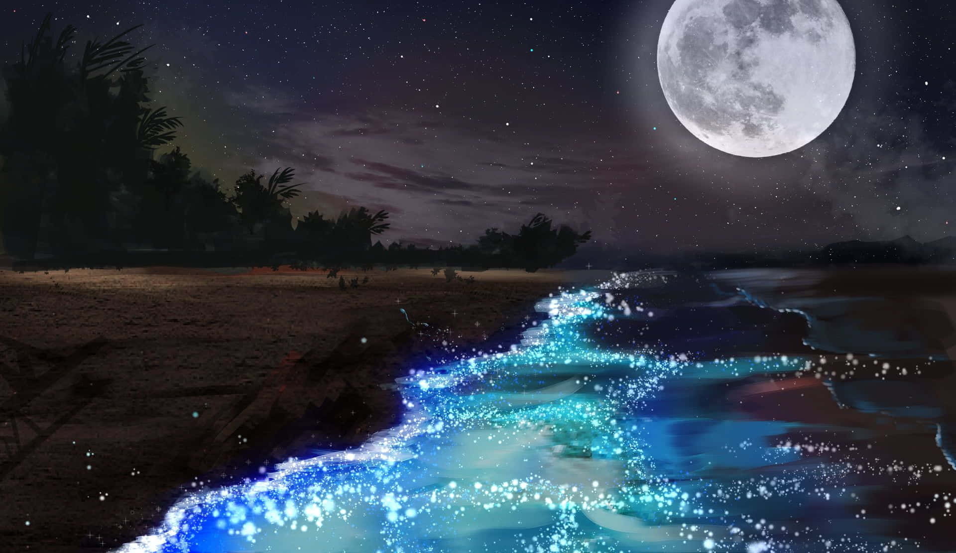 月亮與星星 桌布 壁紙 — 在滿月和繁星點點的夜空下，一道發光的藍色生物螢光海浪沖刷著棕櫚樹環繞的沙灘。