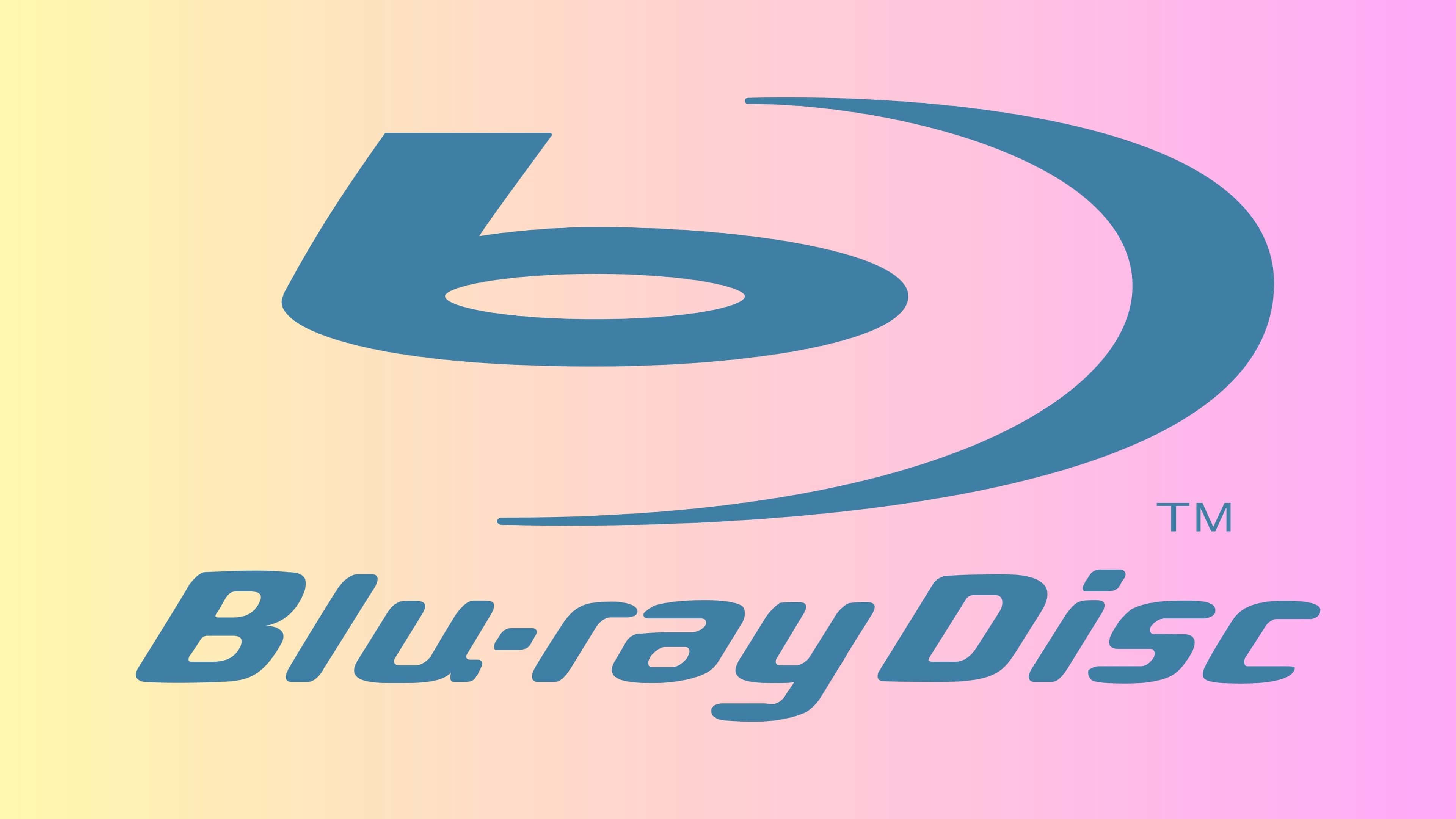 4K Blu-ray 桌布 壁紙 — 在由黃色到粉紅色的柔和漸變背景上，藍光光碟標誌以藍綠色呈現。