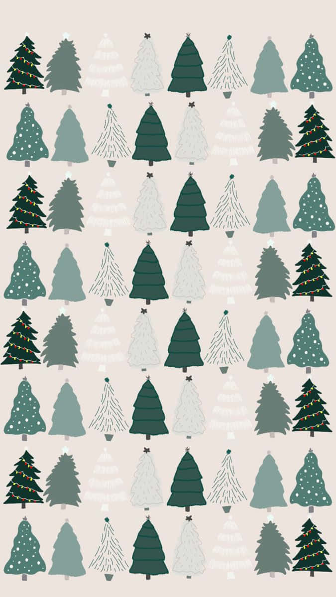 Cute Christmas Tree 桌布 壁紙 — 在米色背景上，重複的風格化聖誕樹圖案，顏色為綠色、白色和灰色，帶有裝飾品和星星。