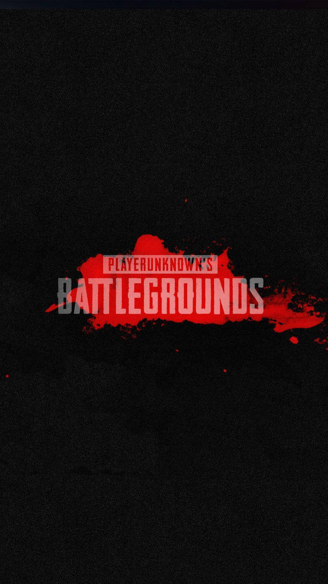 Pubg Logo 桌布 壁紙 — 在紋理黑色背景上居中顯示帶有「PLAYERUNKNOWN'S BATTLEGROUNDS」文字的醒目紅色潑濺圖形。