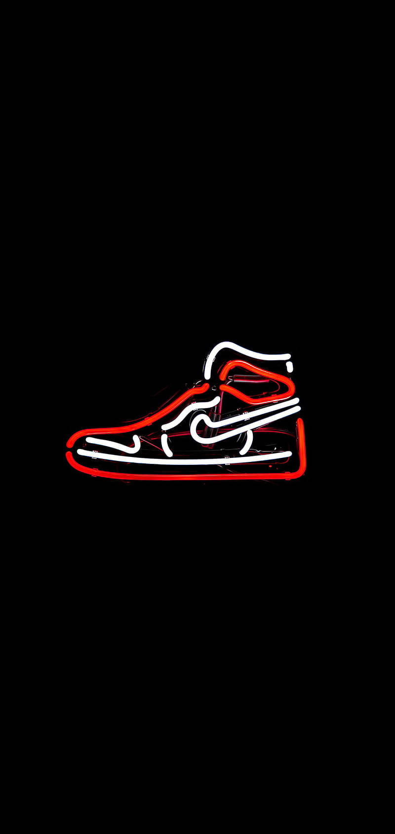 Nike Air Jordan 1 桌布 壁紙 — 在純黑色背景上，一雙高筒運動鞋發出紅白霓虹光芒的輪廓。