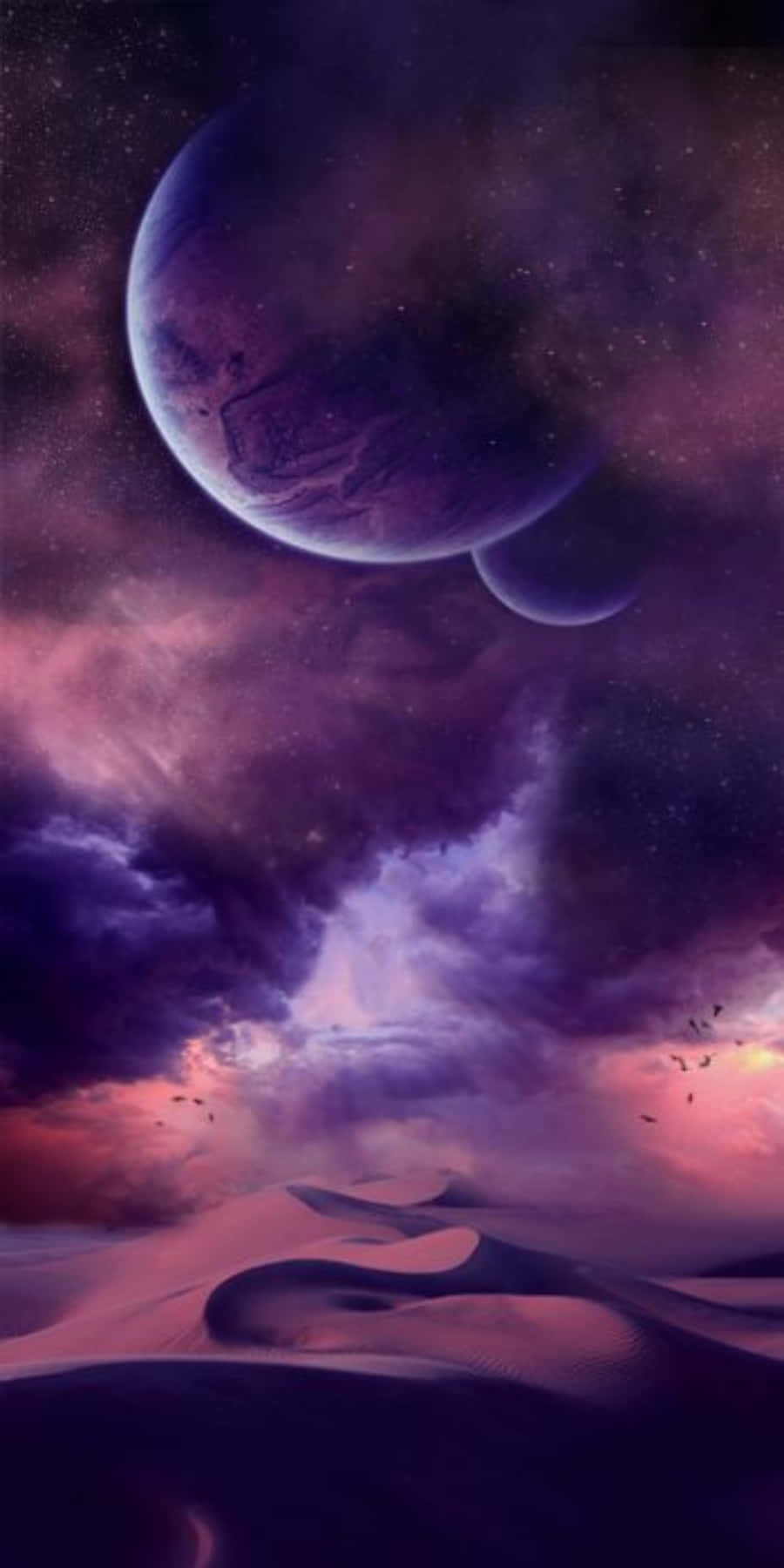 Celestial Bodies 桌布 壁紙 — 在紫色星雲下，兩顆行星懸掛在星空中的超現實沙漠景觀。