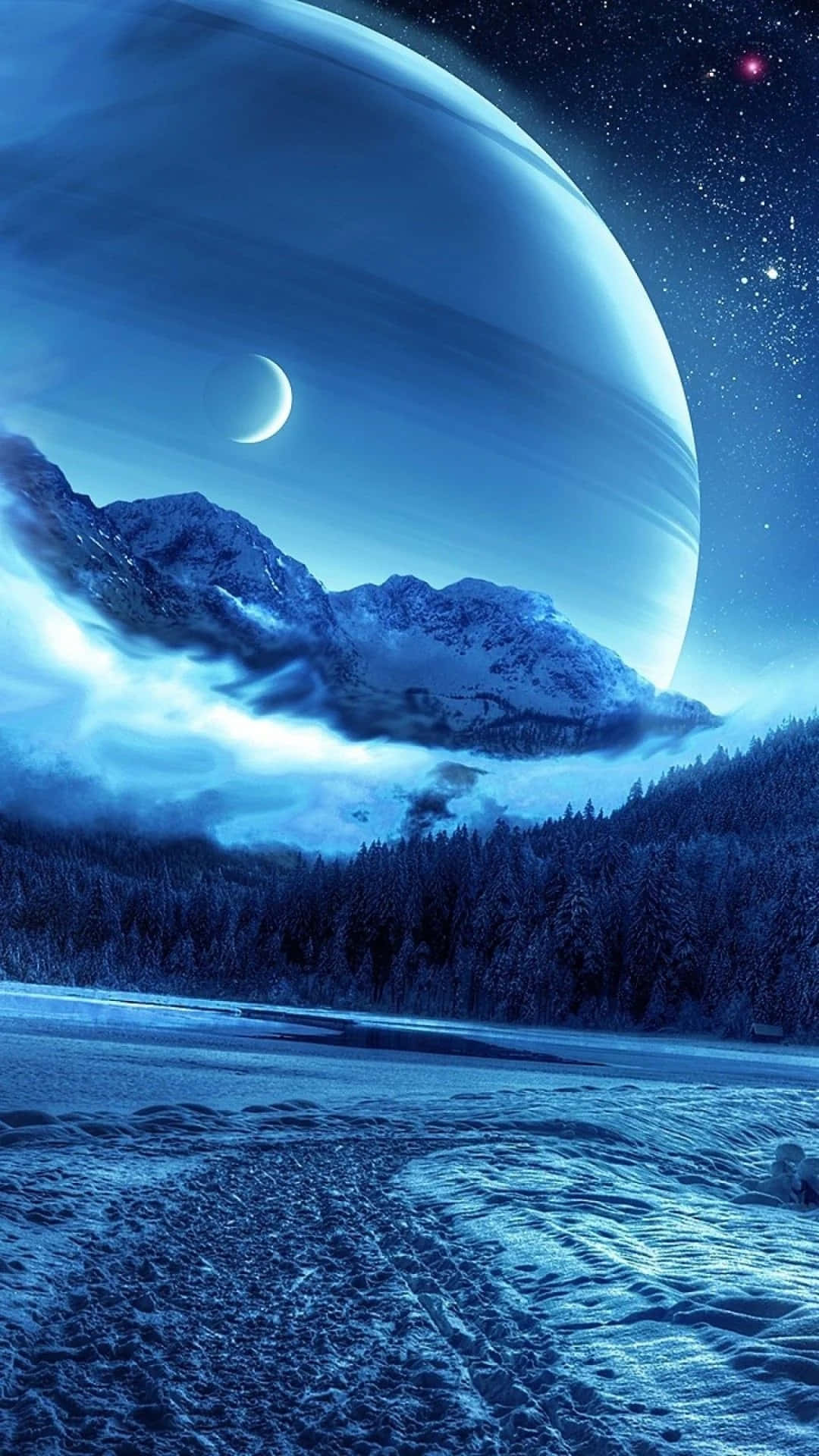 WhatsApp 桌布 壁紙 — 在繁星點點的夜空下，被雪覆蓋的山脈，上方有巨大的藍色行星和新月。