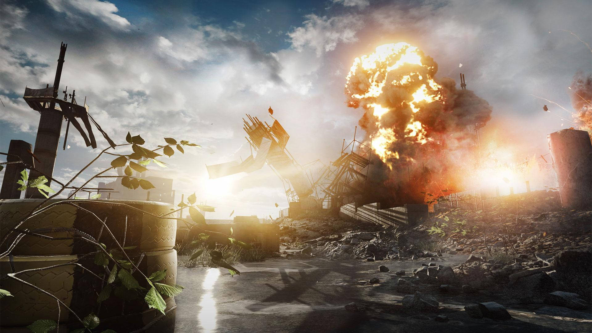 Battlefield 4 City 桌布 壁紙 — 在陰雲密佈的天空下，一個廢棄的工業綜合體發生大規模爆炸，陽光穿透雲層。