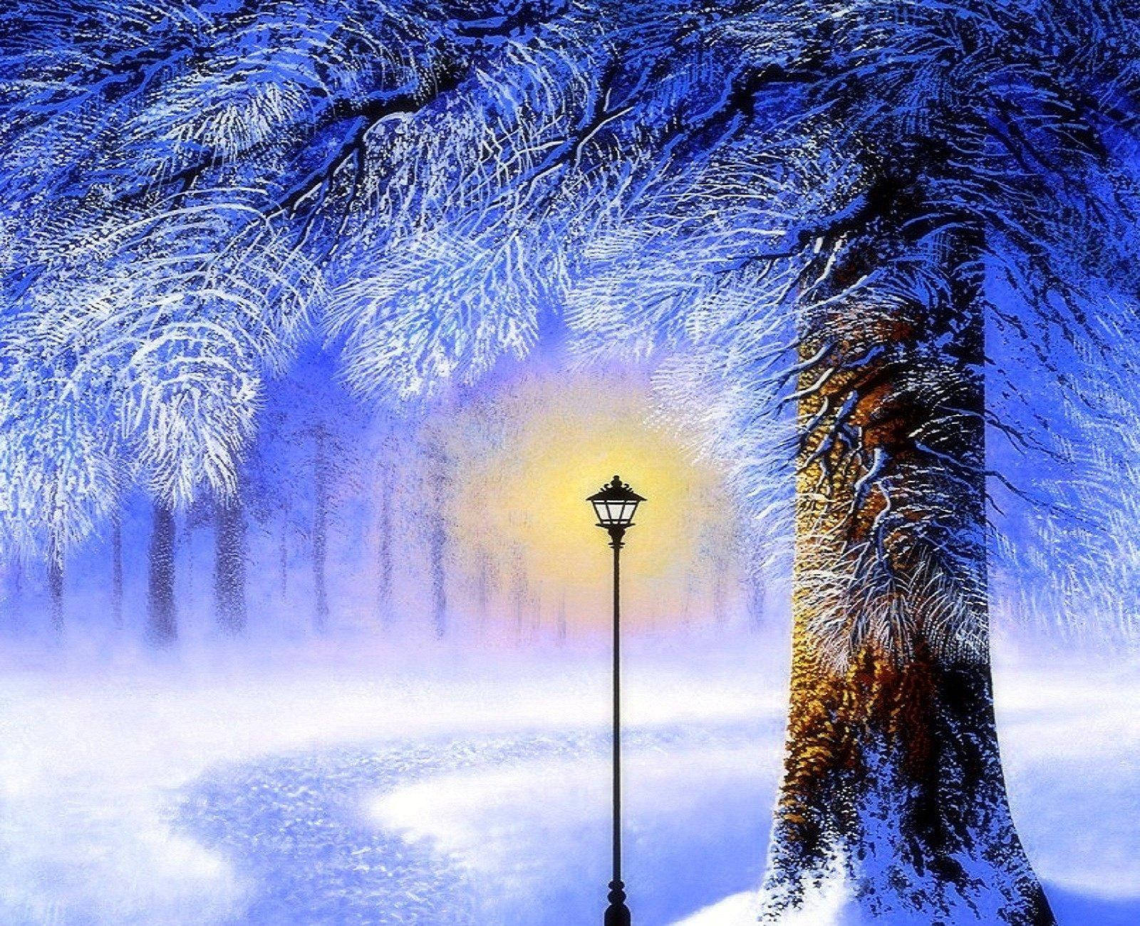 3D 桌布 壁紙 — 在黃昏時分，寂靜的冬季森林中，一盞孤獨的路燈在積雪的樹枝下溫暖地發光。