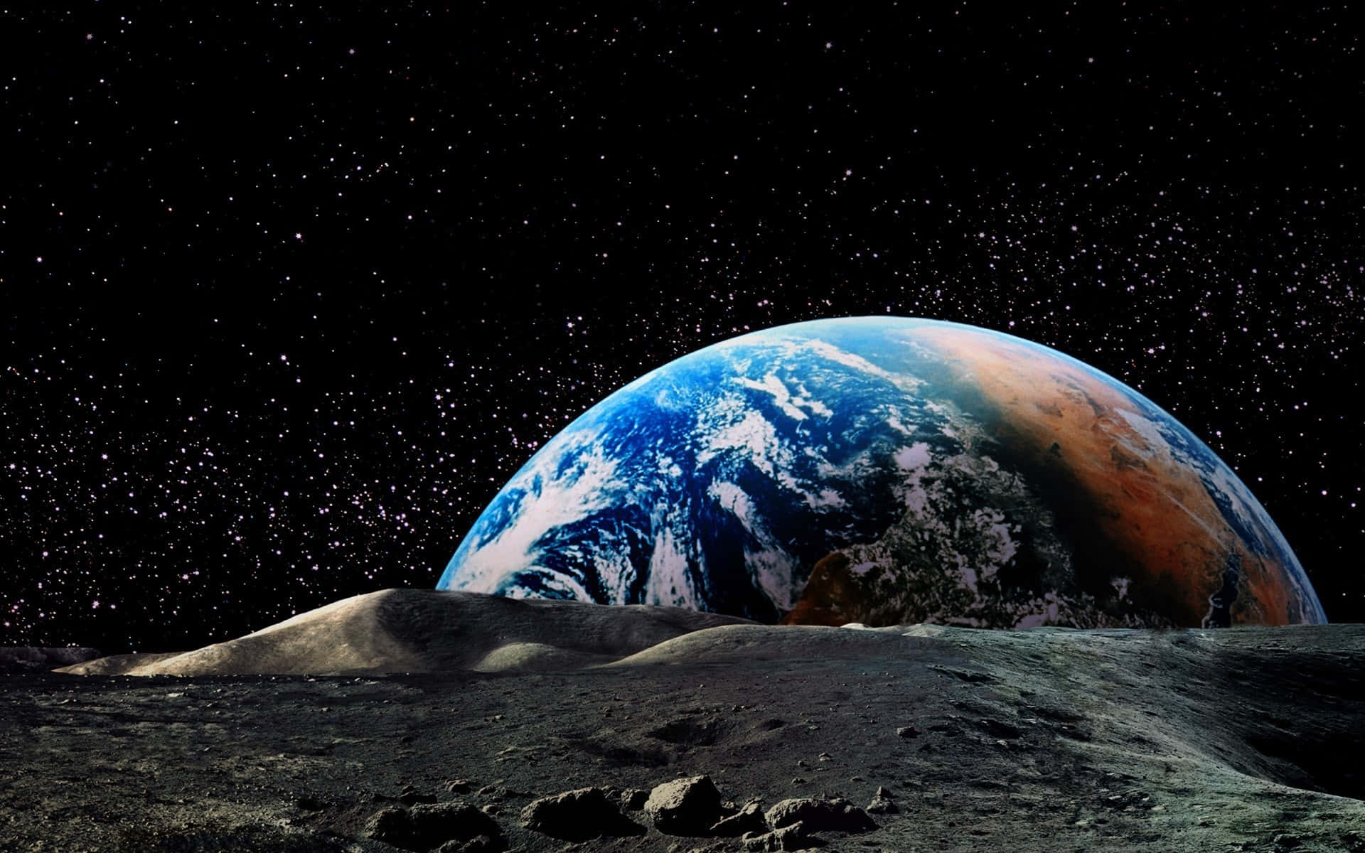Astrophysics 桌布 壁紙 — 地球在佈滿隕石坑的月球景觀上升起，星空下藍色、白色和棕色的雲朵旋轉。
