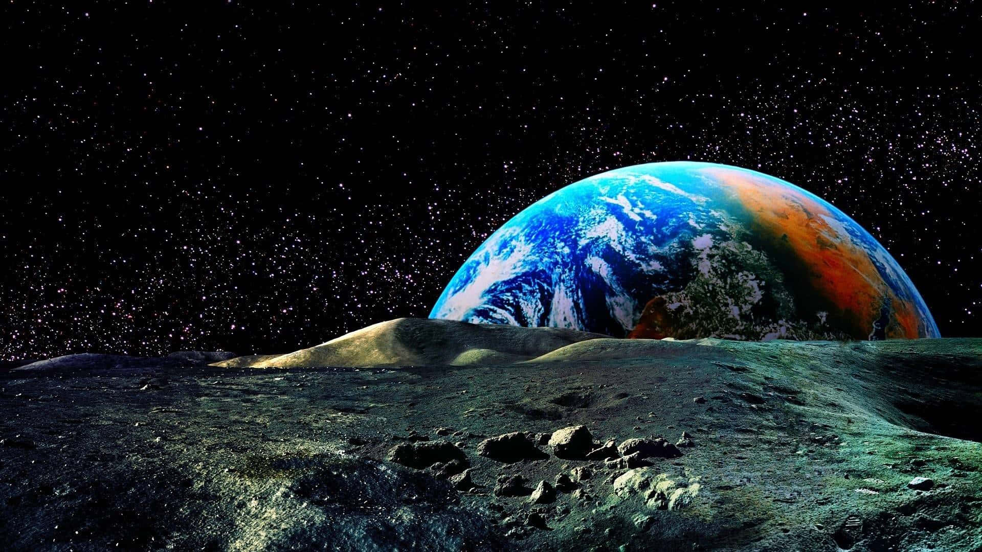 Beautiful Space 桌布 壁紙 — 地球在佈滿隕石坑的月球景觀上升起，星空下呈現鮮豔的藍色海洋和橙色大陸。