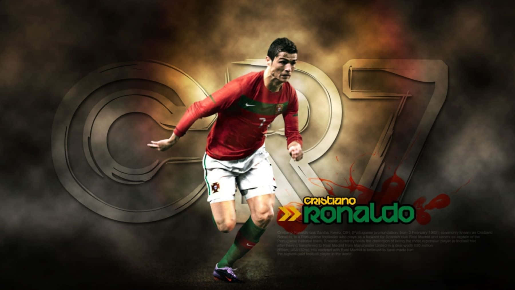 Ronaldo 桌布 壁紙 — 基斯坦奴·朗拿度身穿紅色葡萄牙球衣，在煙霧背景和發光 '07 標誌下動態奔跑。