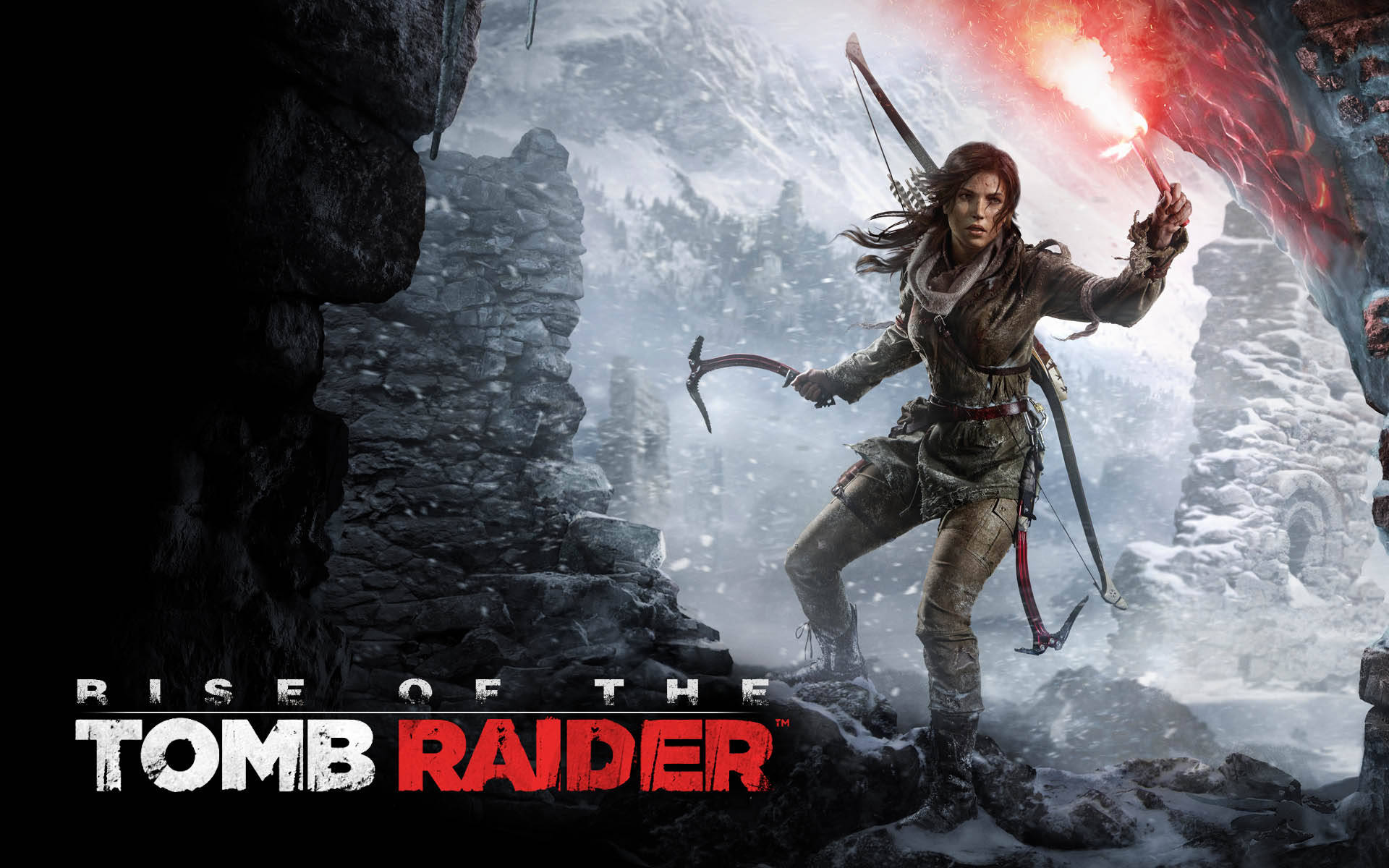 Tomb Raider Game 桌布 壁紙 — 堅定的蘿拉·卡芙特站在白雪覆蓋的山洞中，手持火炬和冰鎬，身後紅色火焰噴發。