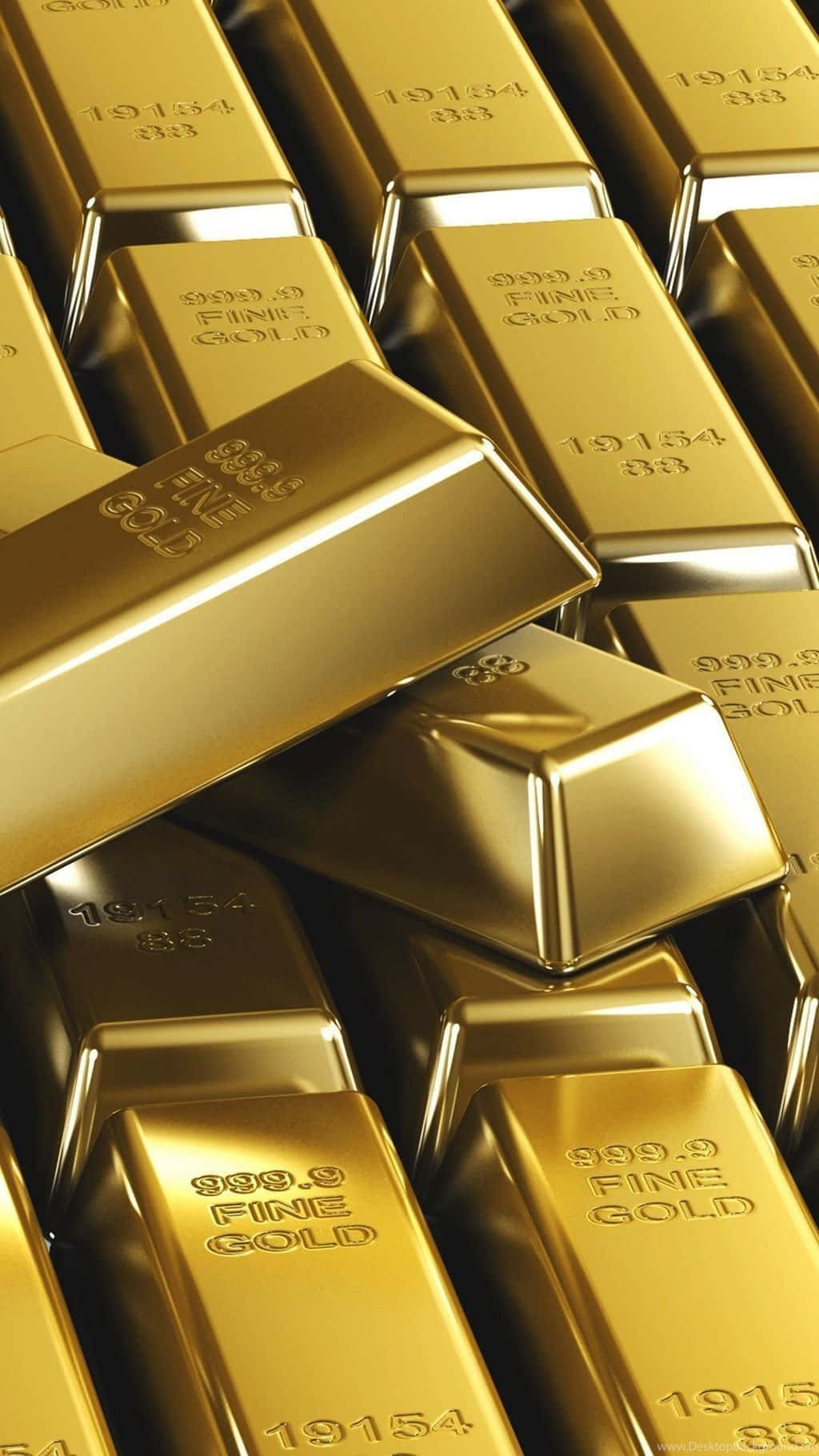 金色動態 桌布 壁紙 — 堆疊閃爍的金條帶有雕刻標記，在奢華的特寫構圖中反射光線。