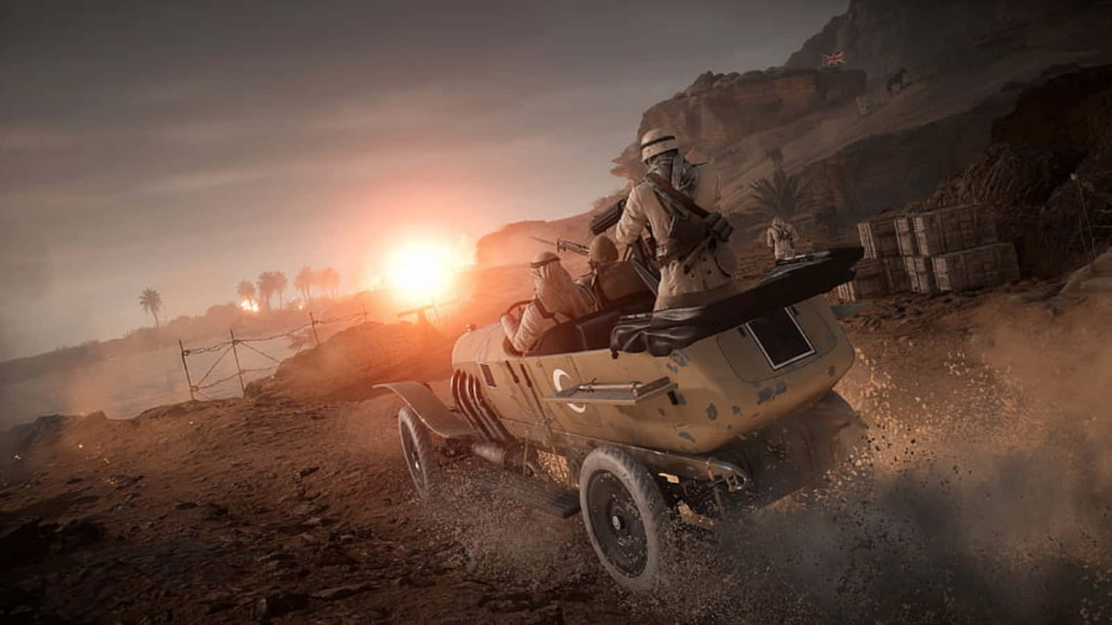 Battlefield Vehicles 桌布 壁紙 — 士兵們乘坐一輛佈滿灰塵的復古軍車，在夕陽下的沙漠戰場上疾馳，遠處有爆炸。