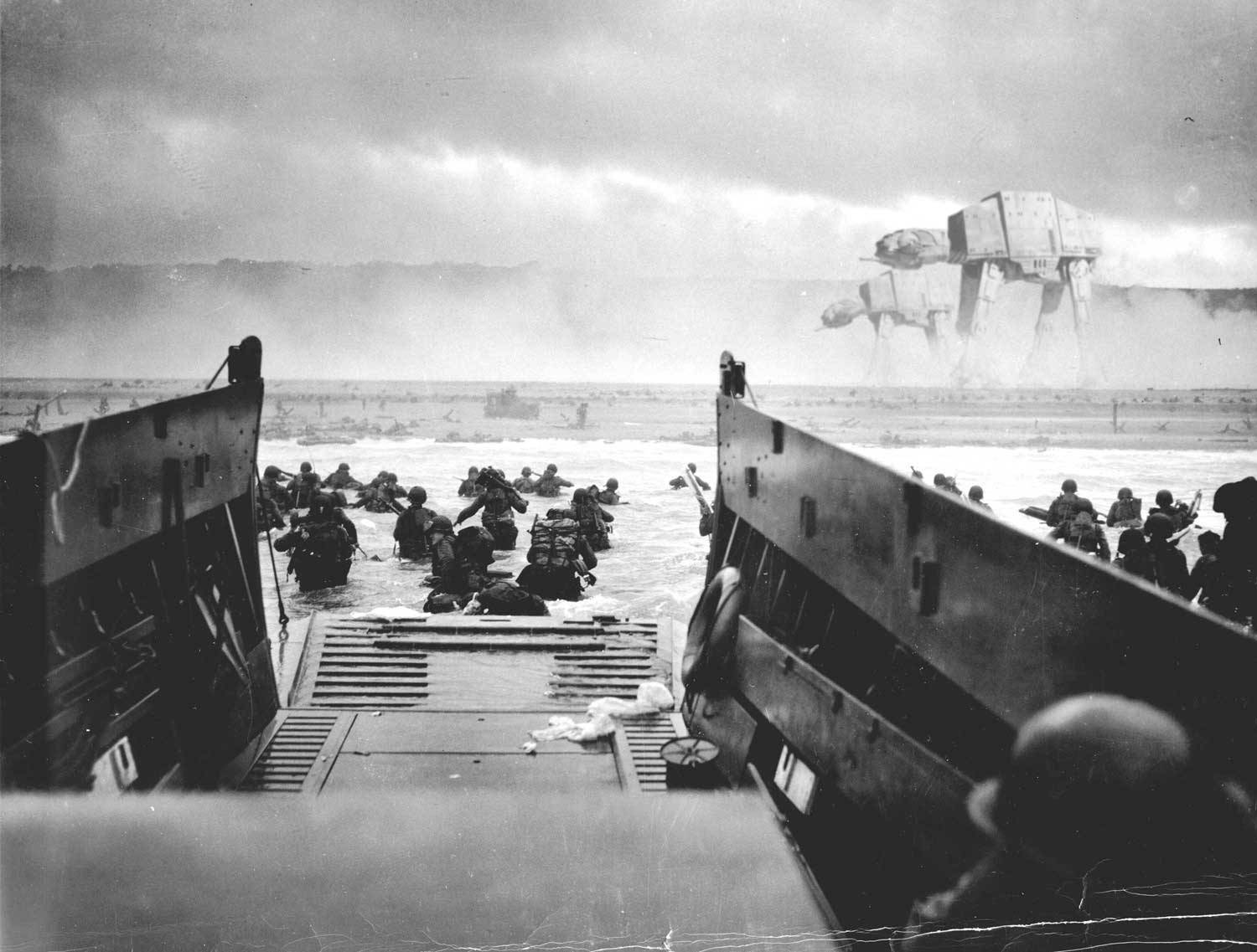 Ww2 桌布 壁紙 — 士兵從登陸艇涉水上岸，而巨大的AT-AT步行機在暴風雨的天空下隱約出現在遠方。