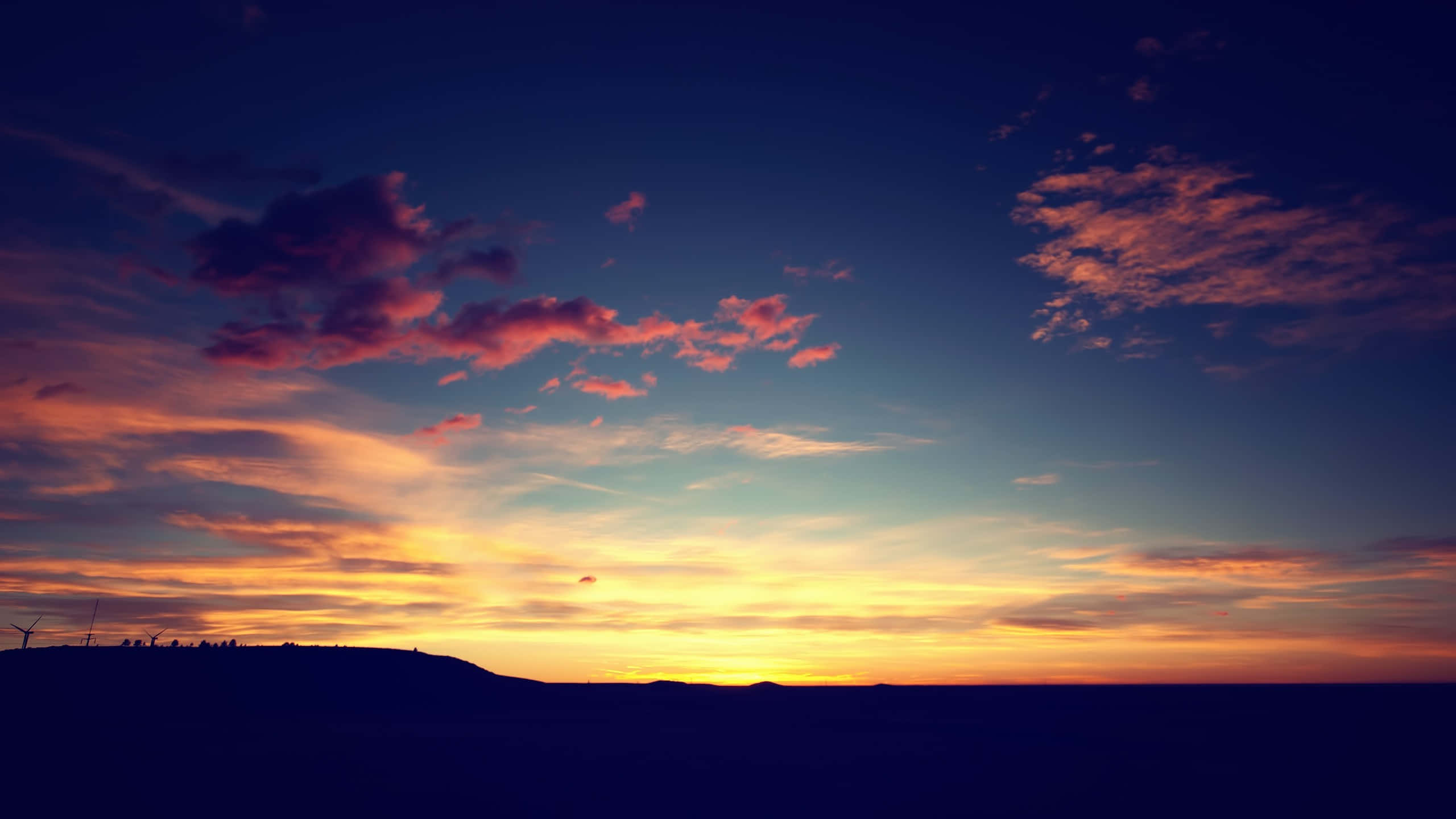 夕陽天空背景 壁紙