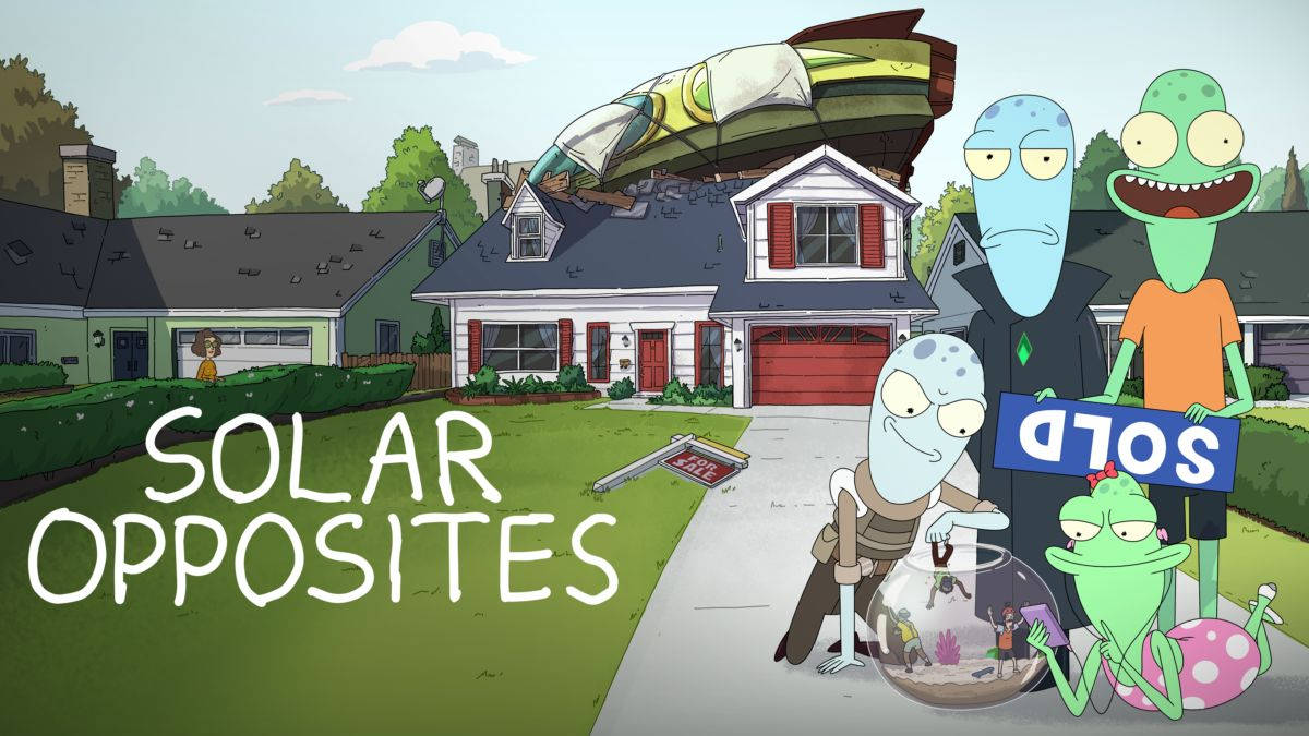 Animated 桌布 壁紙 — 外星人家庭站在一棟郊區房屋前，屋頂上有太空船和「已售出」標誌。