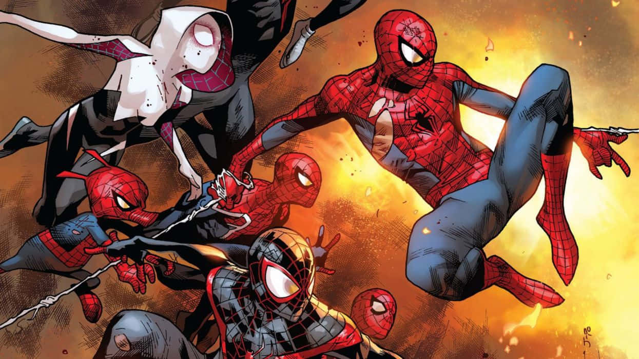 Gwen Stacy 桌布 壁紙 — 多個蜘蛛人變體在熾熱的橙色爆炸背景下動態跳躍。