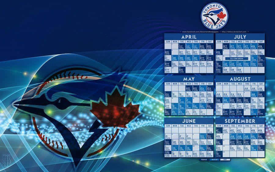 Blue Jays. 桌布 壁紙 — 多倫多藍鳥棒球隊標誌，帶有發光的藍色能量波和四月至九月的比賽日程網格。