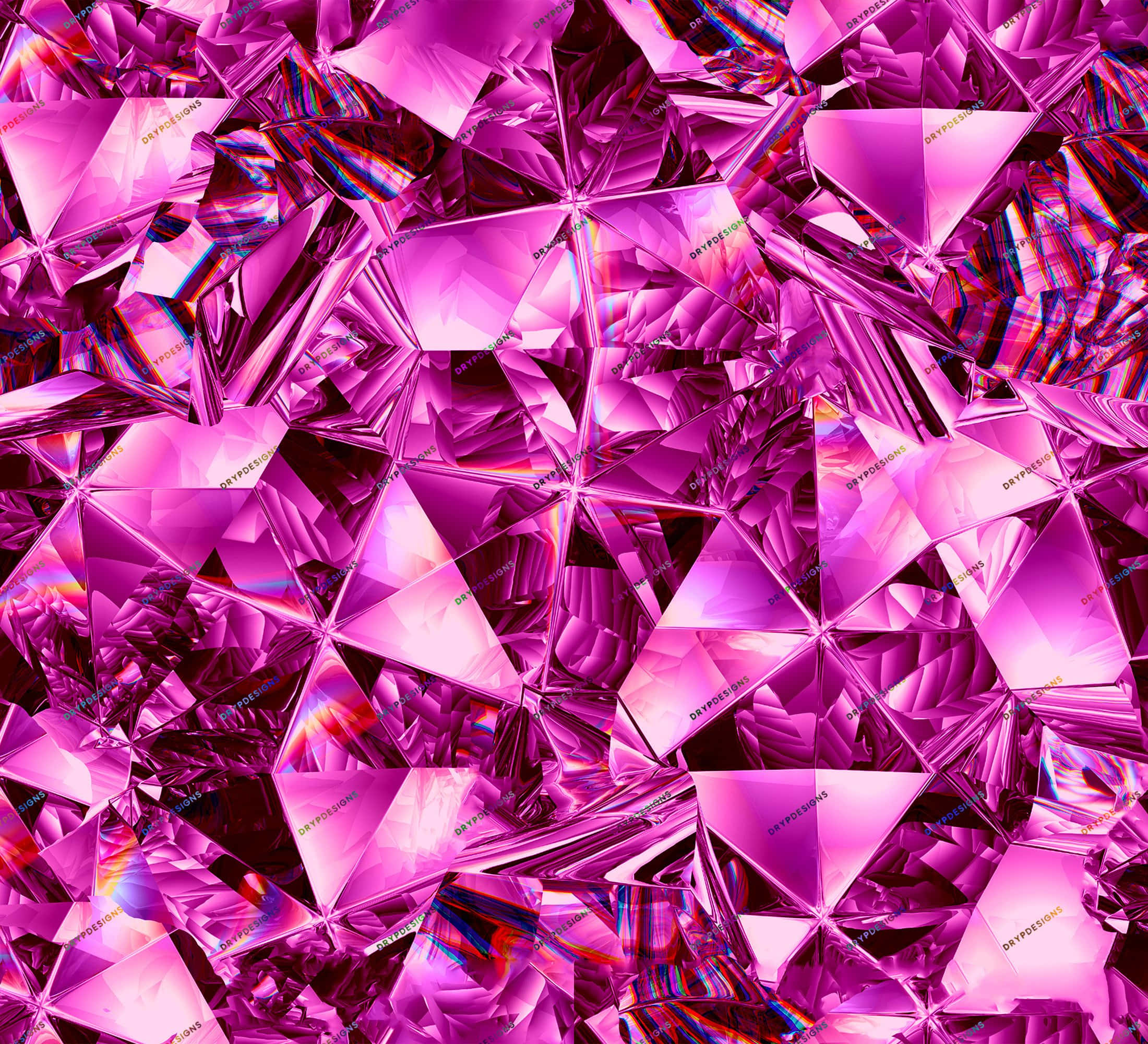Diamond Aesthetic 桌布 壁紙 — 多面粉紅色水晶的萬花筒爆炸，在耀眼的數位圖案中折射出彩虹色調。