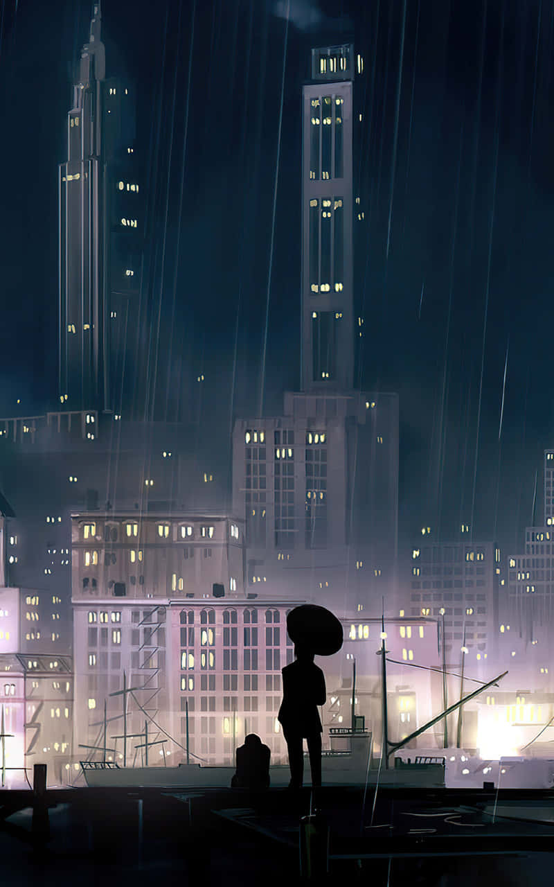 動漫 桌布 壁紙 — 夜晚，一個孤獨的身影撐著傘站在碼頭上，在雨濕的城市摩天大樓映襯下形成剪影，大樓閃爍著溫暖的燈光。