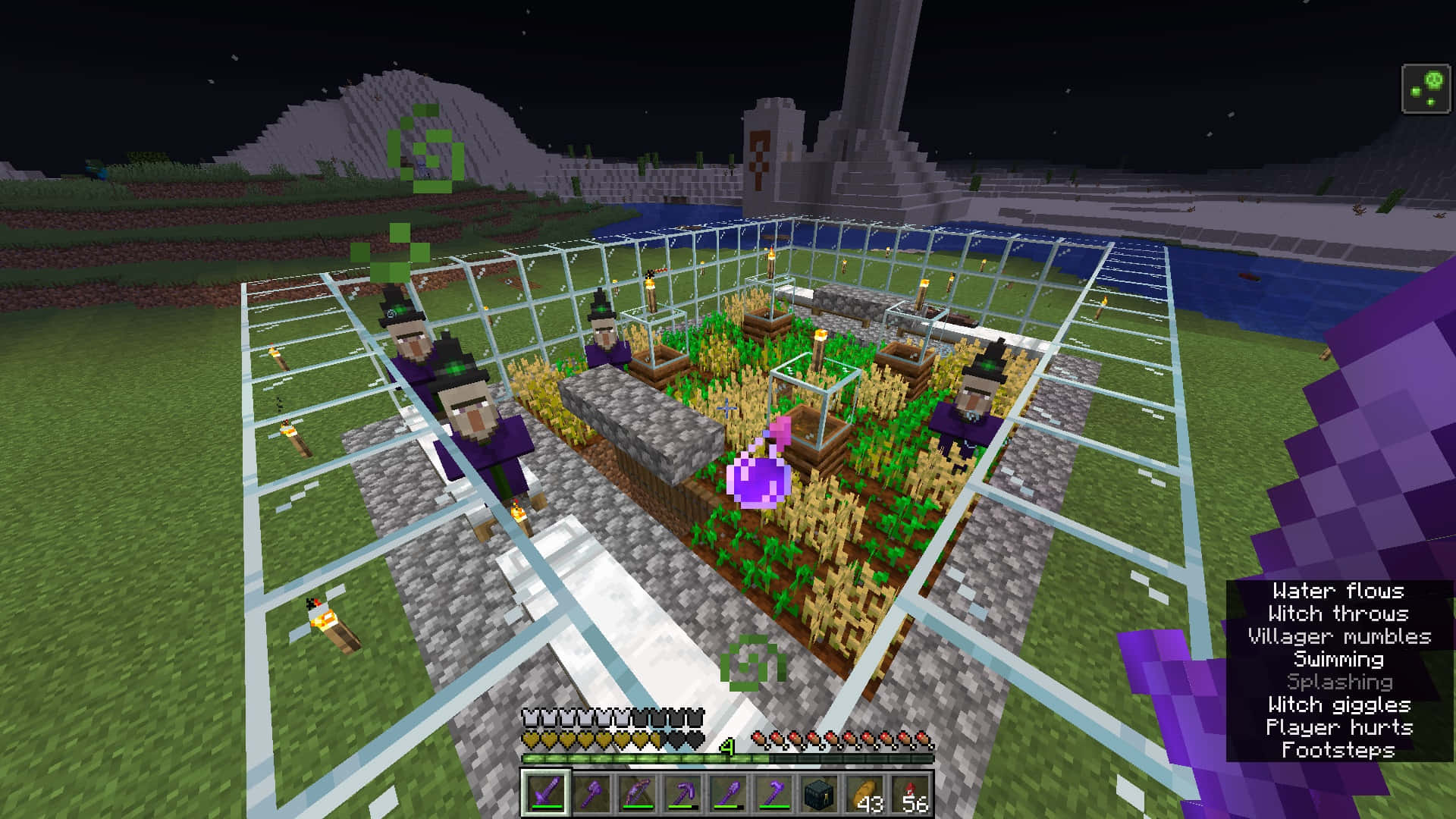 Minecraft Witch 桌布 壁紙 — 夜晚的Minecraft女巫農場，玻璃圍欄內種植農作物和紫色藥水在火炬光下。