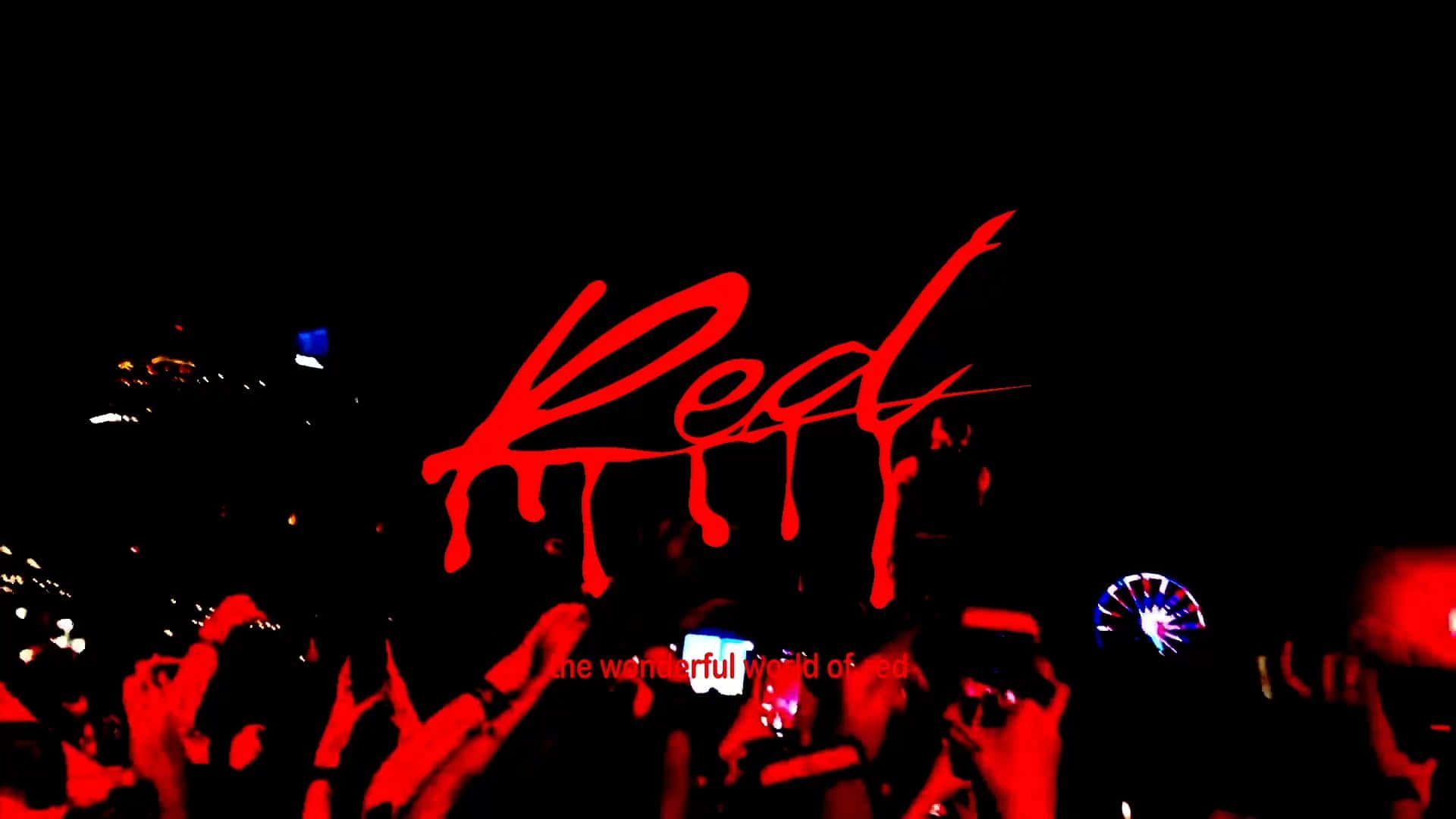 桌布 壁紙 — 夜晚的人群被紅光照亮，上方有粗體字「Red」滴落。