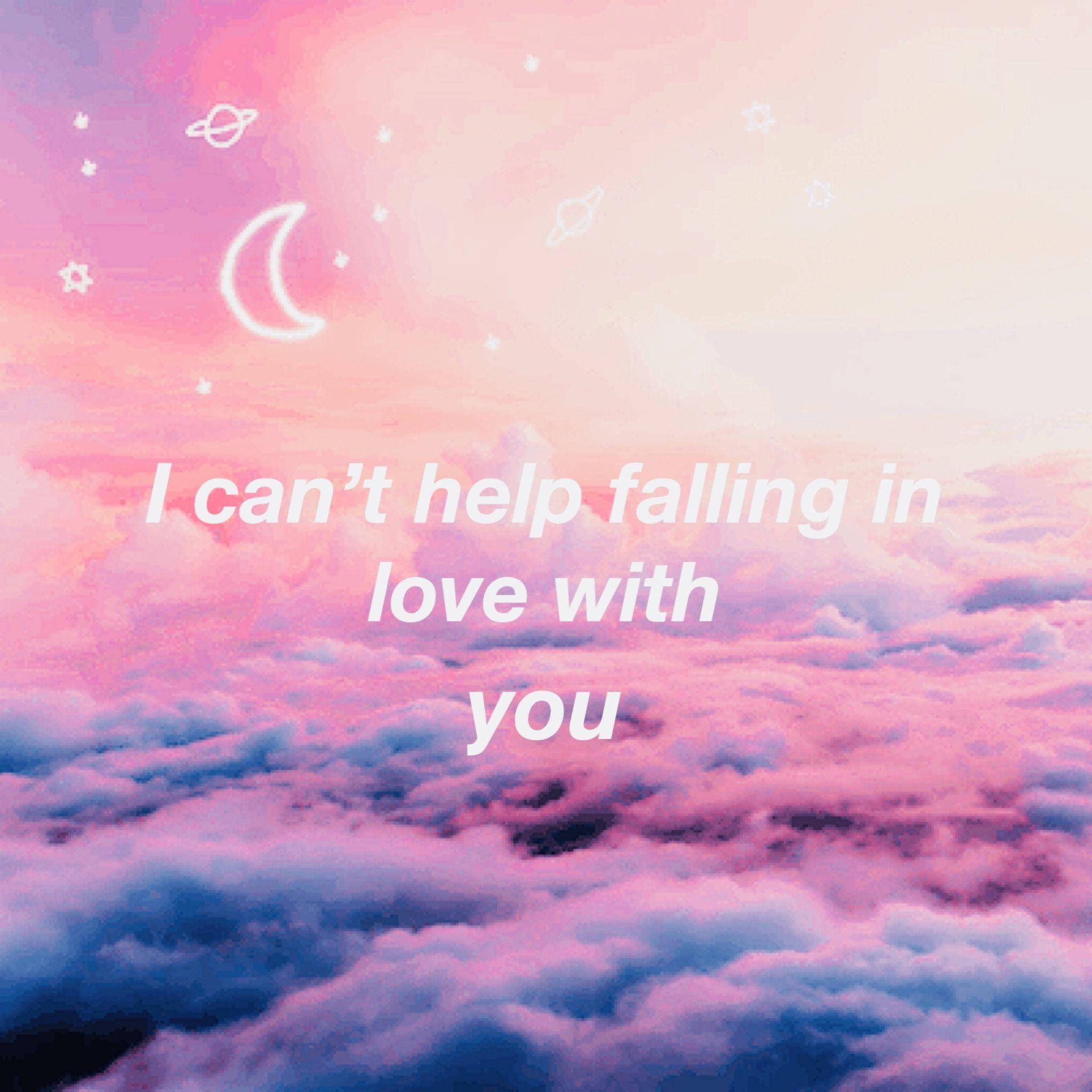 Aesthetic Love 桌布 壁紙 — 夢幻的粉紅色和藍色天空，充滿雲朵和天體符號，在新月下帶有浪漫文字疊加。