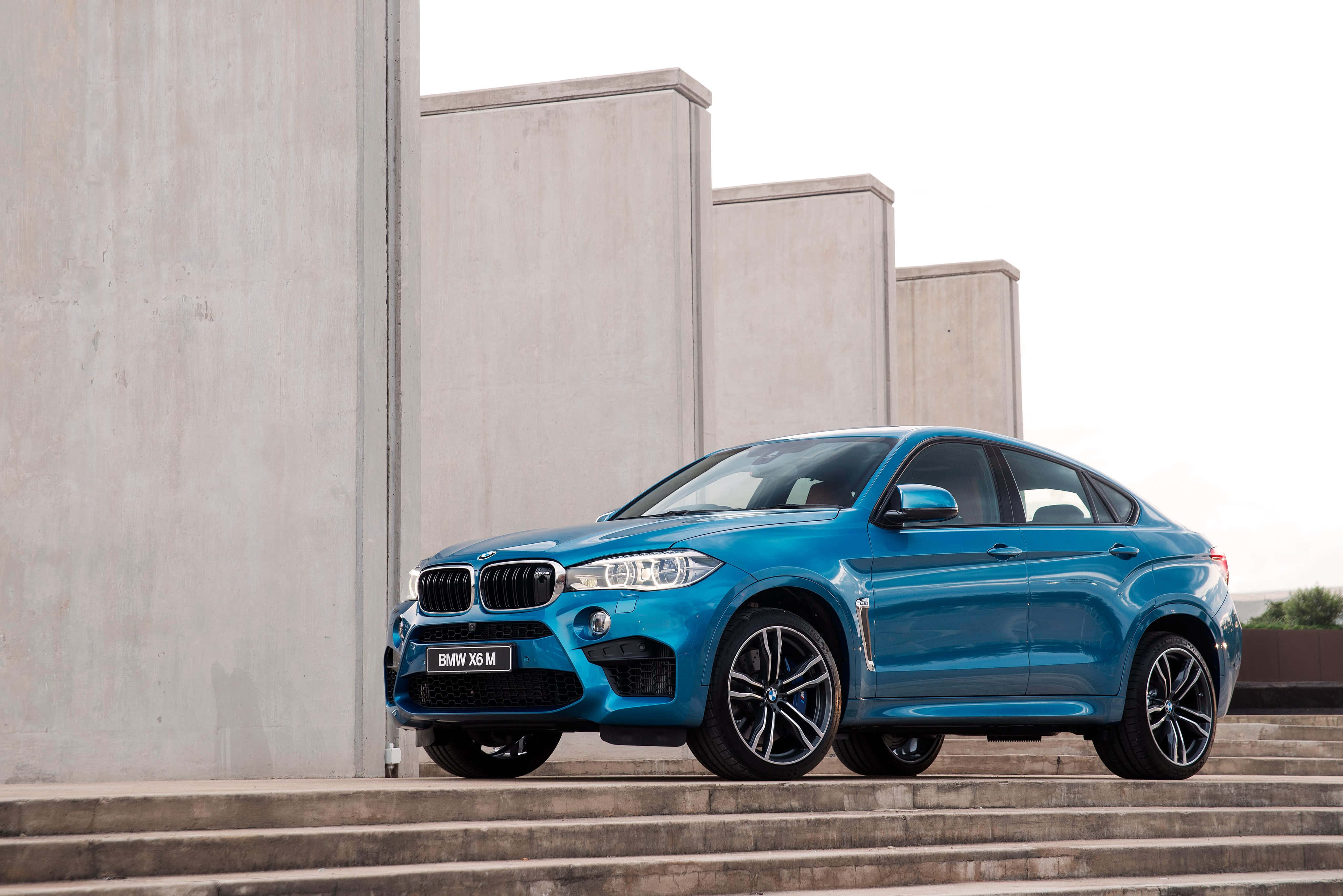 大膽強悍的BMW X6 M 壁紙