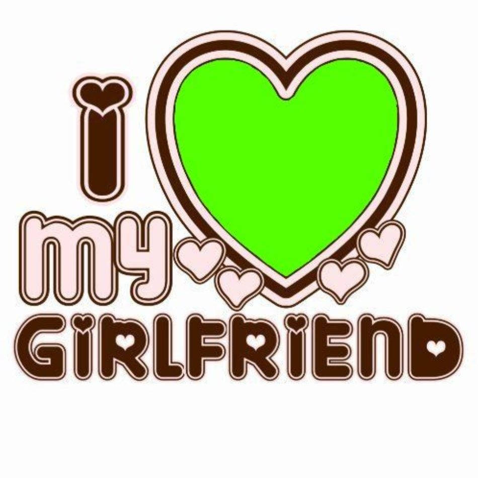 愛情語錄 桌布 壁紙 — 大膽復古圖形以亮綠色心形取代「I love my girlfriend」中的love一詞，宣告愛意。