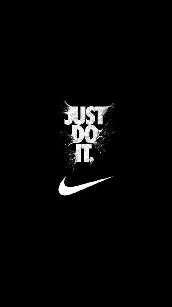 Nike 標語 'Just Do It' 搭配旋風標誌，黑色背景。 — Nike GIF 壁紙