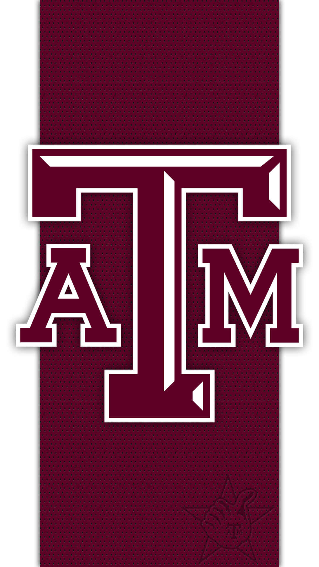 Texas Am 桌布 壁紙 — 大膽的栗色和白色 Texas A&M 字母印在帶有紋理的布料上，底部有微妙的吉祥物輪廓。