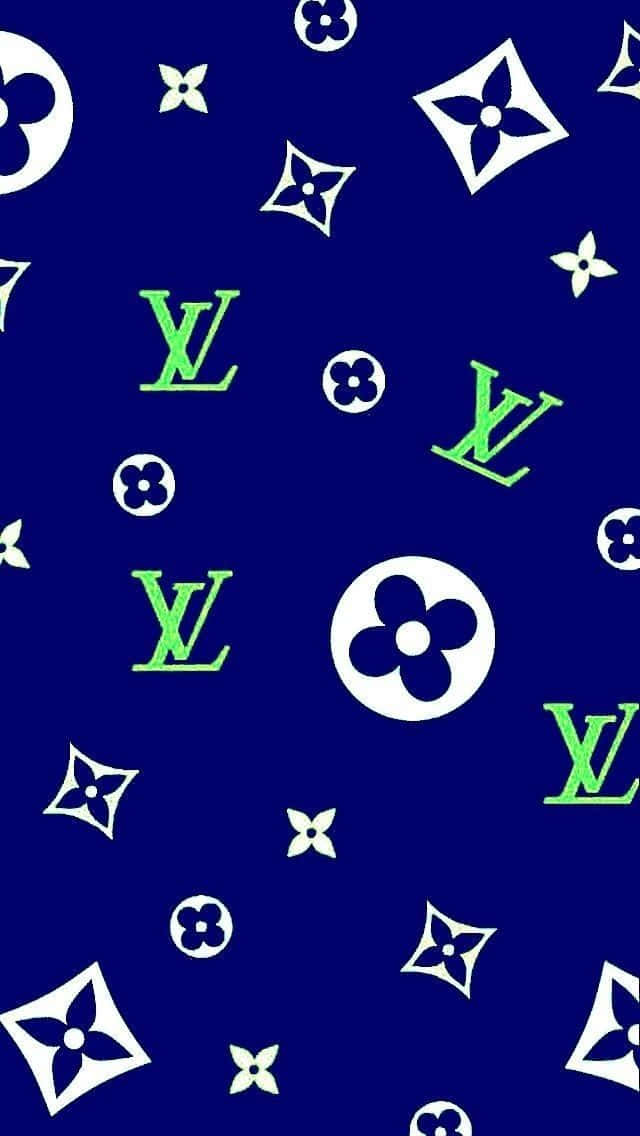 Louis Vuitton Pattern 桌布 壁紙 — 大膽的海軍藍色壁紙，飾有白色和螢光綠色的Louis Vuitton標誌及字母組合花朵圖案。