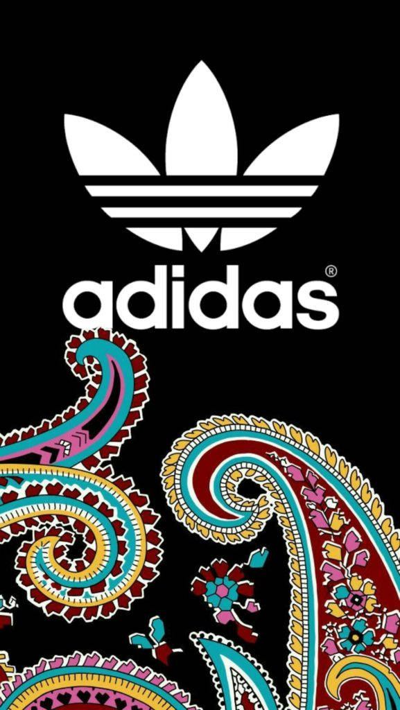 adidas iPhone 桌布 壁紙 — 大膽的白色adidas標誌和文字在黑色背景上形成對比，下方有色彩繽紛、複雜的佩斯利圖案旋轉。