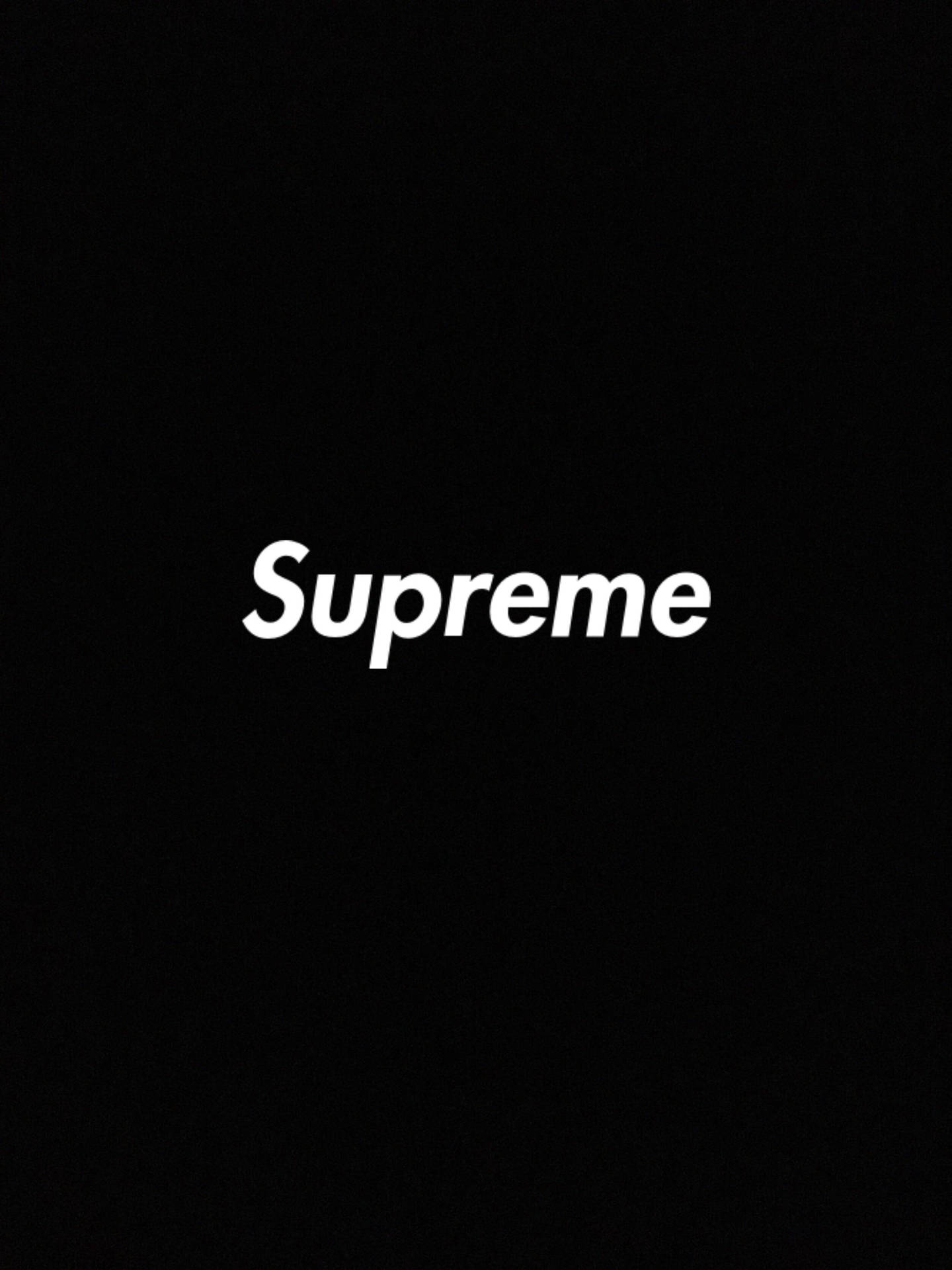 黑色背景上的白色Supreme標誌文字 — Valorant Logo 壁紙