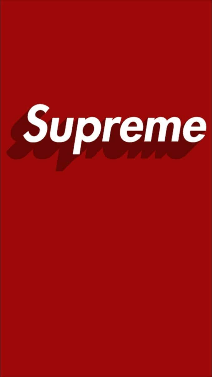 Supreme Logo 桌布 壁紙 — 大膽的白色Supreme標誌帶陰影，居中於純紅色背景上。