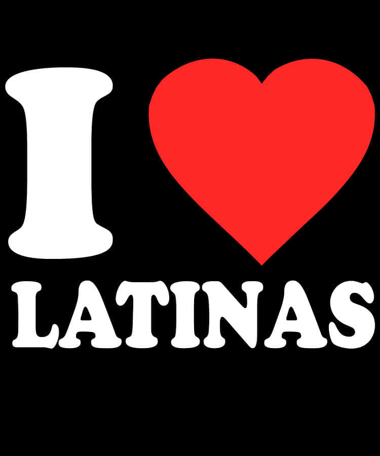 Pfp 桌布 壁紙 — 大膽的白色文字在鮮明的黑色背景上拼出 I heart LATINAS，並配有一個鮮紅色的心形。
