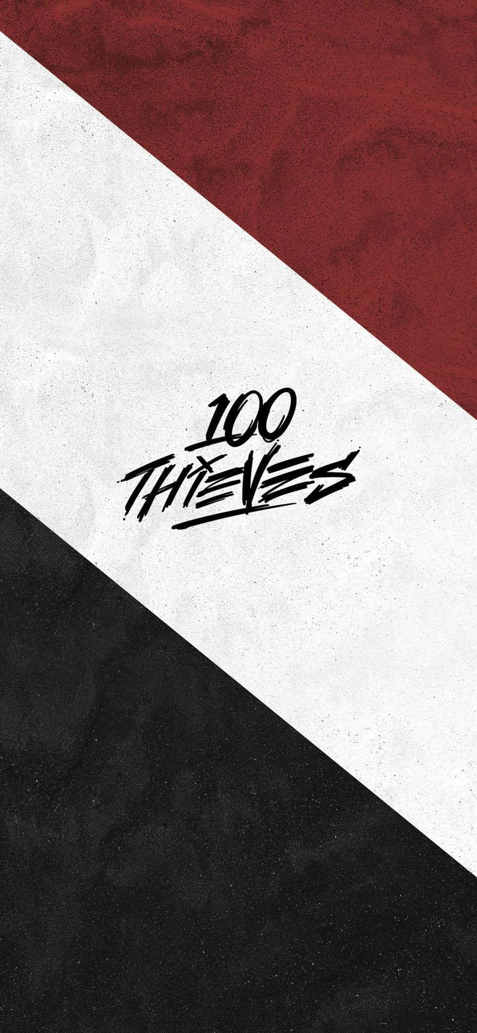 Flag 桌布 壁紙 — 大膽的紅、白、黑斜紋框住一個塗鴉風格的 100 Thieves 標誌，背景為有紋理的壁紙。