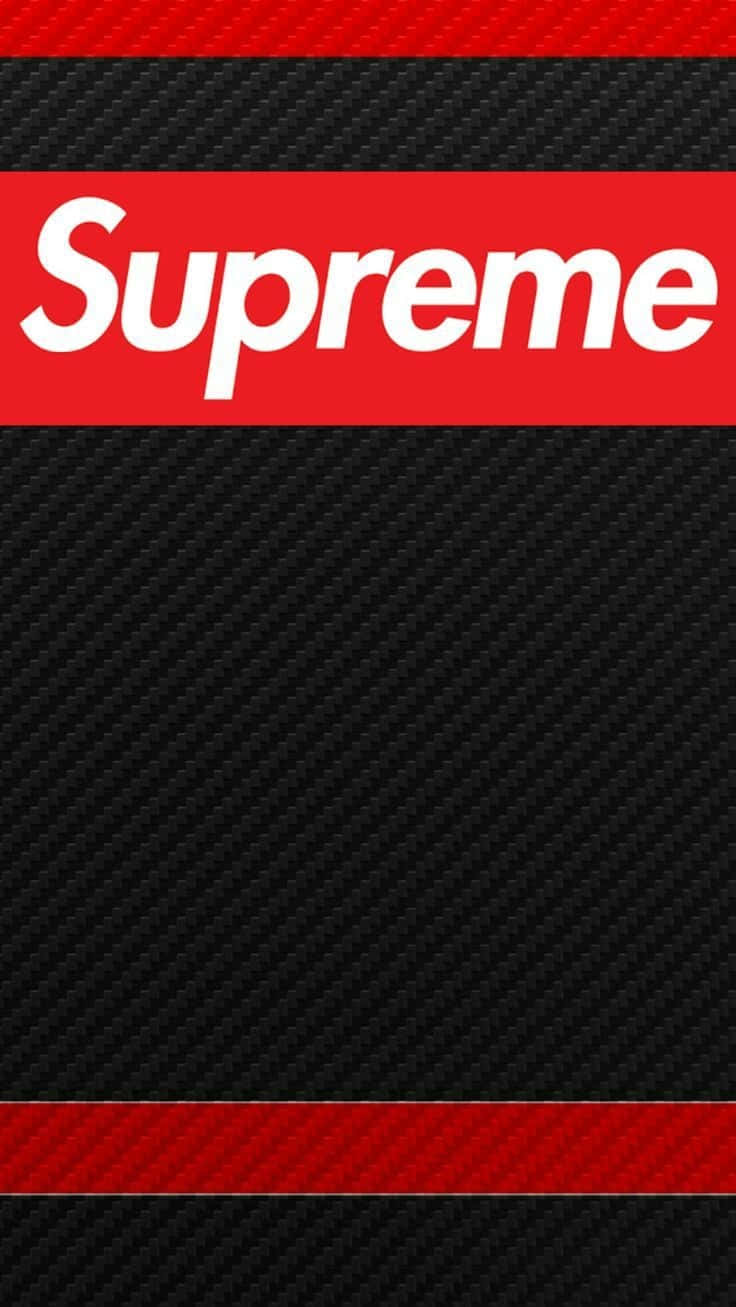 Supreme iPhone 桌布 壁紙 — 大膽的紅色Supreme標誌，白色文字，黑色碳纖維背景，帶有紅色條紋。