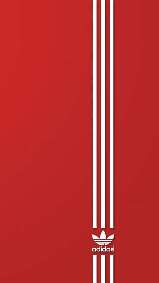 540x960 桌布 壁紙 — 大膽的紅色背景，帶有標誌性的白色 adidas 條紋和垂直置中的三葉草標誌。