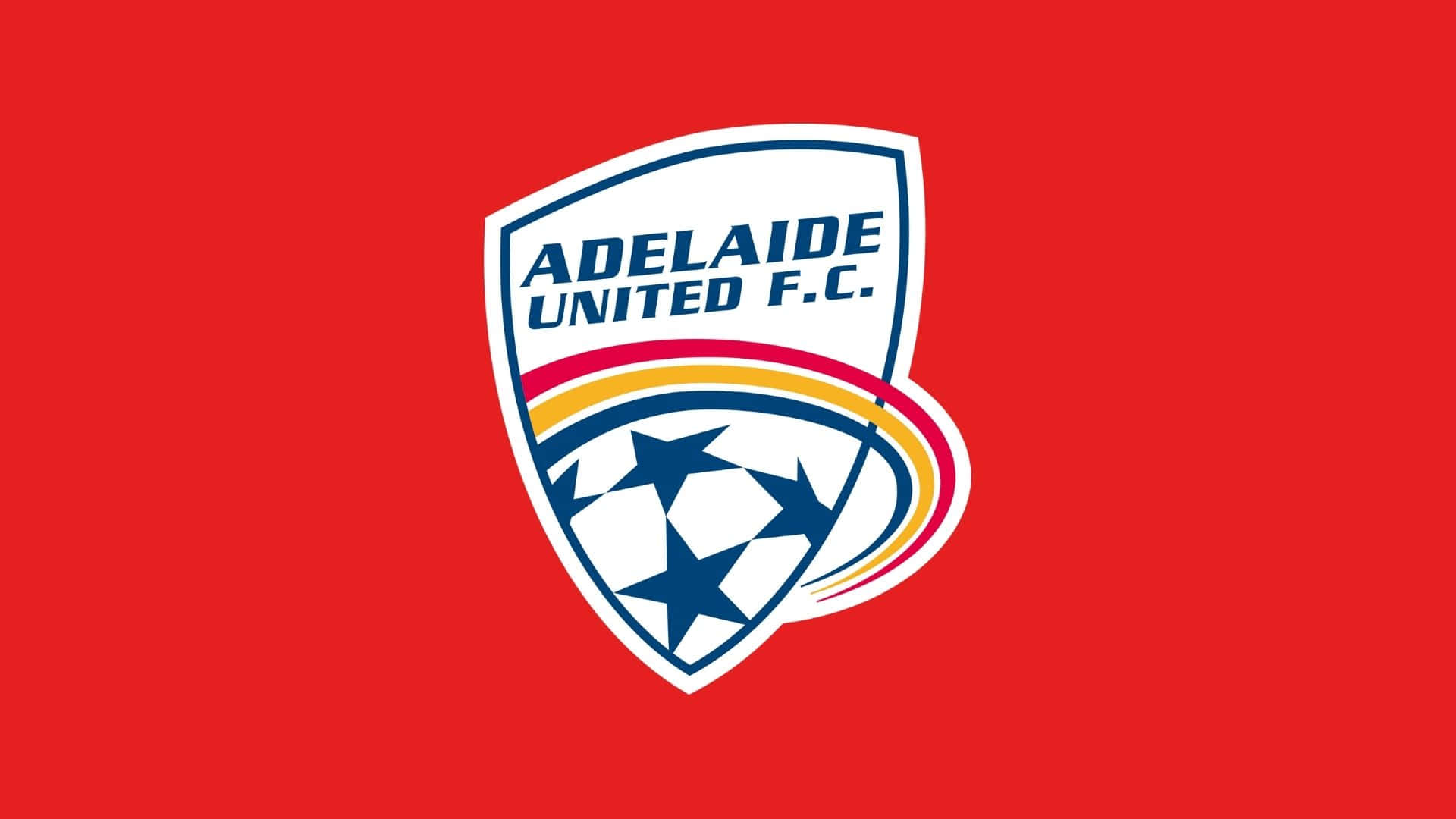Adelaide United 桌布 壁紙 — 大膽的紅色背景展示了阿德萊德聯足球俱樂部的會徽，帶有藍色星星和彩色條紋。