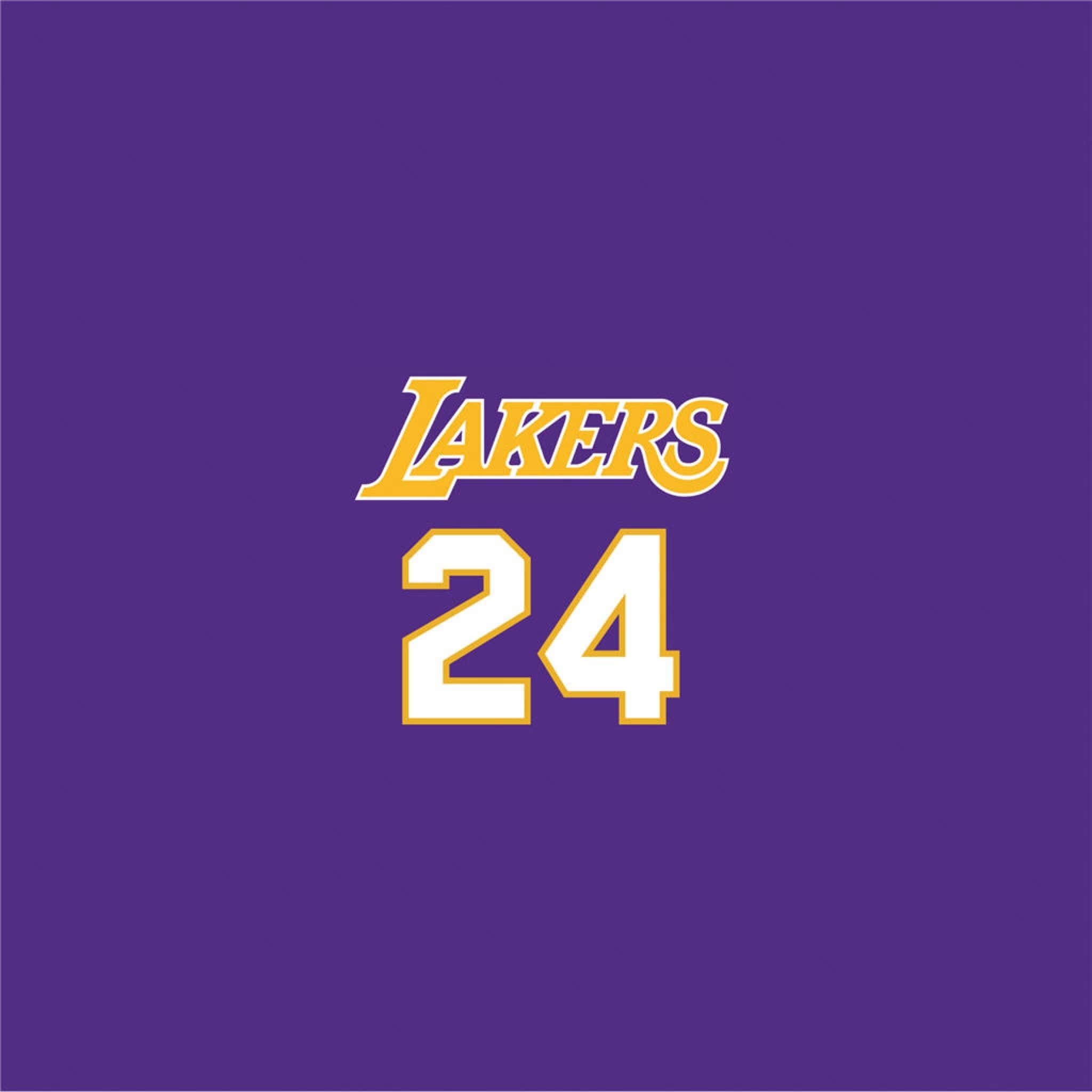 Kobe Bryant Basketball 桌布 壁紙 — 大膽的紫色背景，帶有標誌性的湖人隊球衣號碼24，以白色和金色字體呈現。