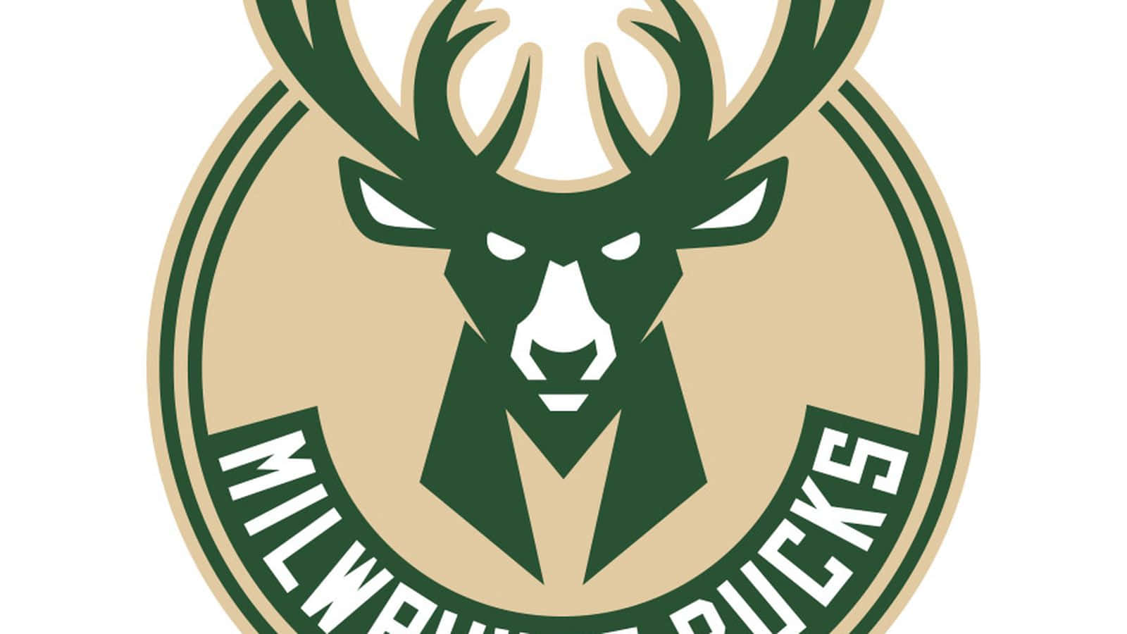 Milwaukee Bucks Logo 桌布 壁紙 — 大膽的綠色和米色密爾瓦基公鹿標誌，特色是風格化的鹿頭和鹿角，下方有弧形排列的球隊名稱。