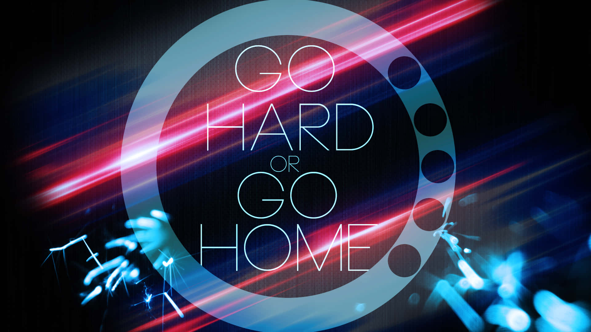 語錄 桌布 壁紙 — 大膽的霓虹文字「GO HARD OR GO HOME」在圓形框架內發光，背景為帶有電光紅藍光跡的深色背景。