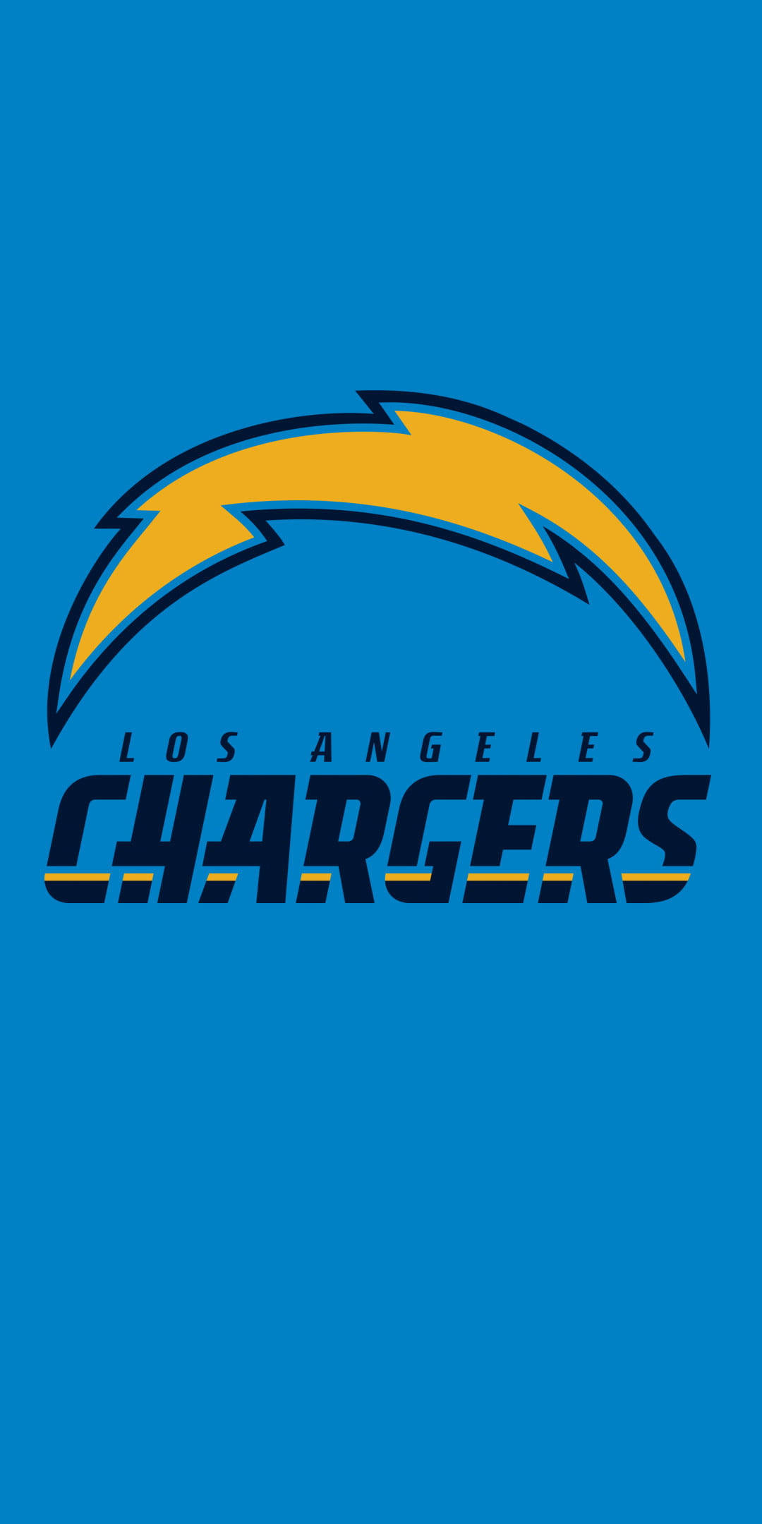 NFL Team Logo 桌布 壁紙 — 大膽的黃色閃電標誌，帶有 'Los Angeles Chargers' 文字，背景為純藍色。