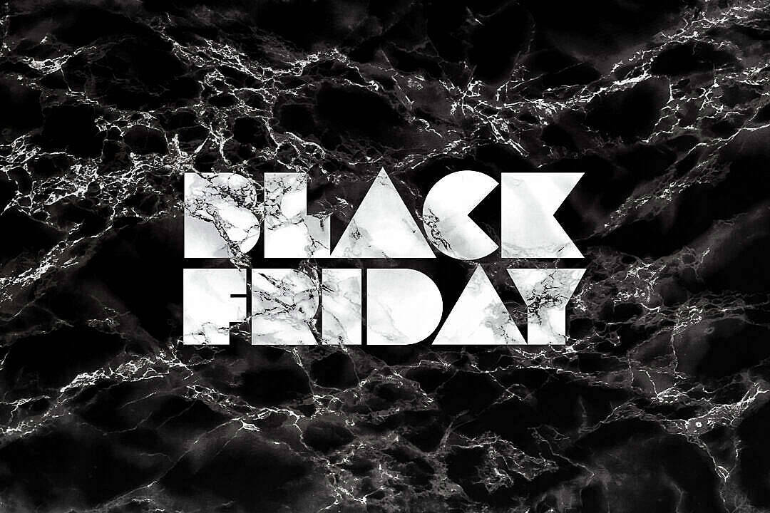 Aesthetic Marble 桌布 壁紙 — 大膽的黑白大理石紋理為「BLACK FRIDAY」字樣提供了背景，字體採用相配的大理石風格字體。