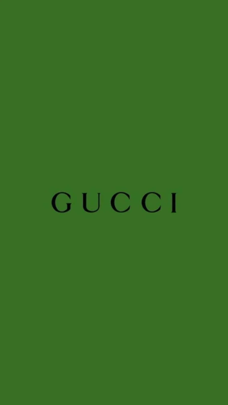 Gucci 桌布 壁紙 — 大膽的黑色 Gucci 標誌居中於純橄欖綠背景上。
