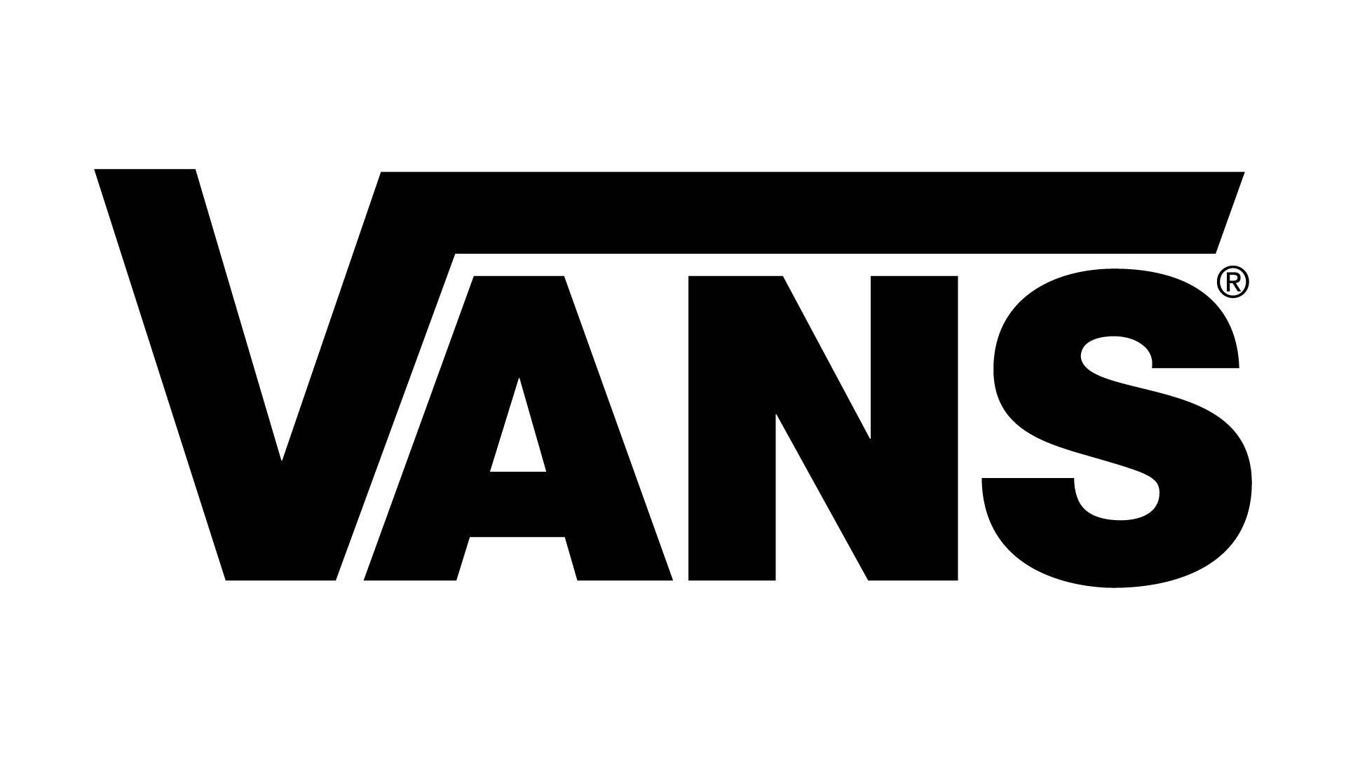 Vans 桌布 壁紙 — 大膽的黑色VANS標誌，帶有註冊商標符號，在潔白背景上。