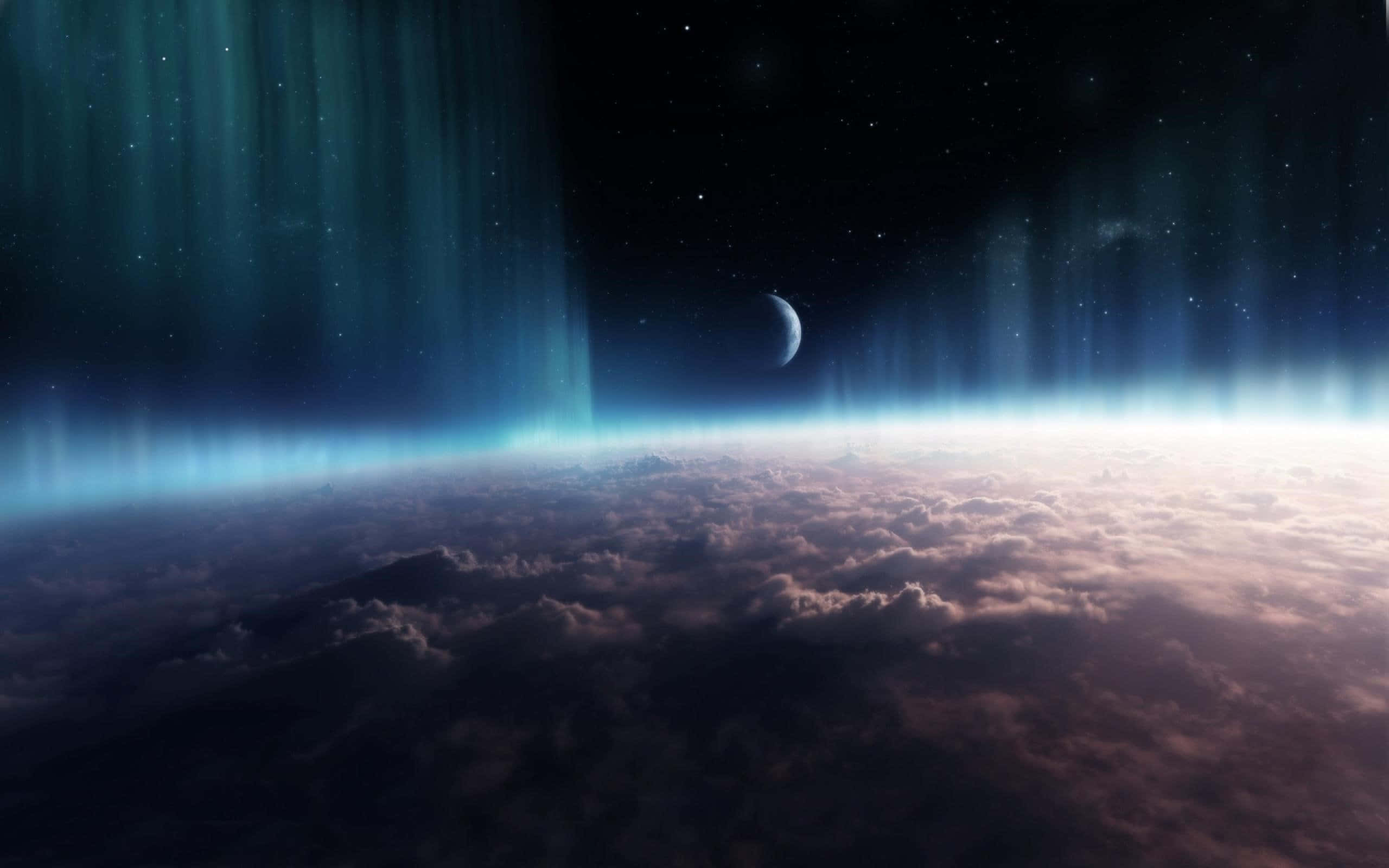 3d Space 桌布 壁紙 — 太空人觀看迷幻的藍綠色極光在行星的雲層上方舞動，伴隨著新月和星空。