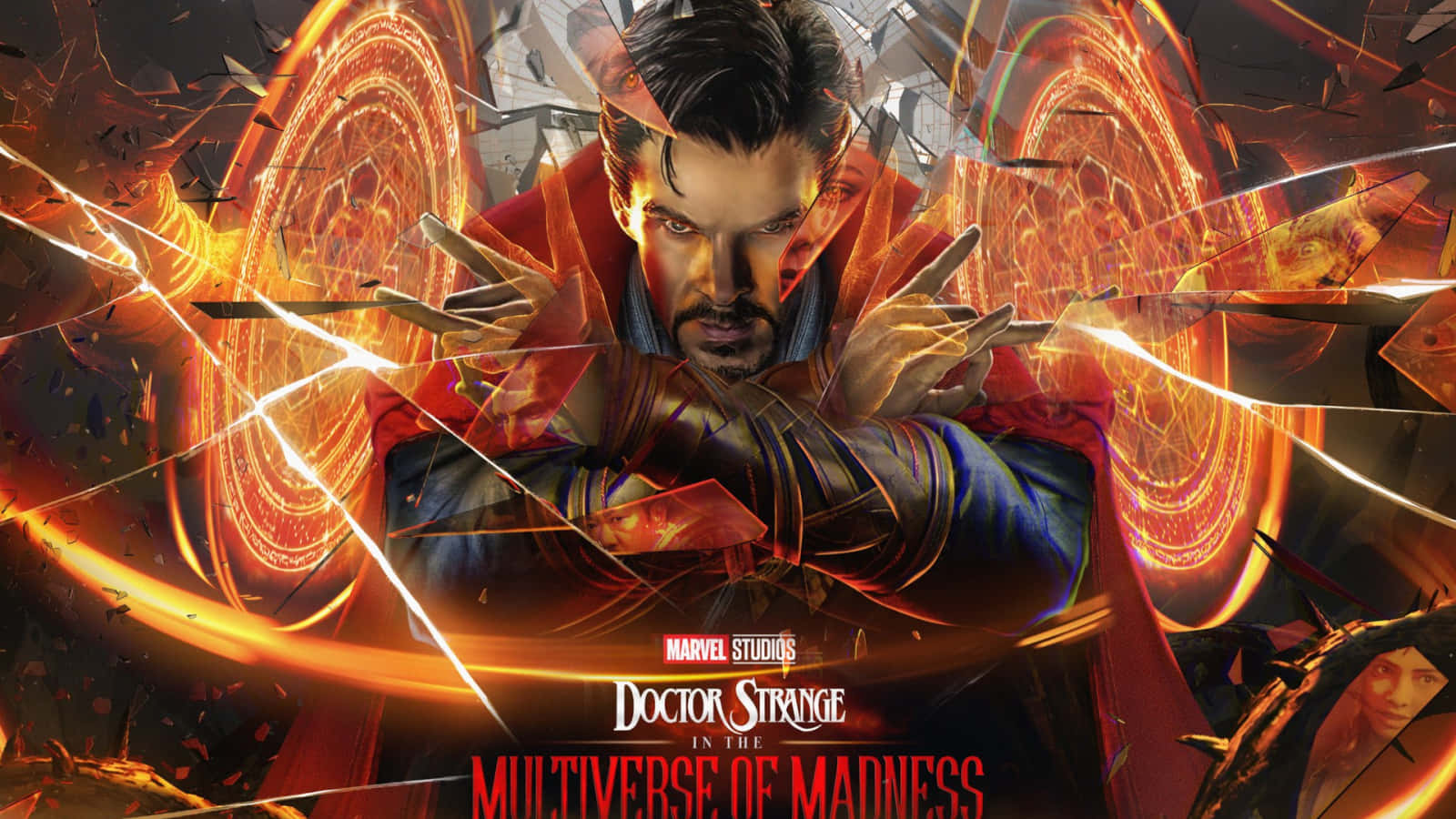 Dr Strange 桌布 壁紙 — 奇異博士在破碎的玻璃和宇宙混亂中，透過發光的橙色傳送門引導神秘能量。