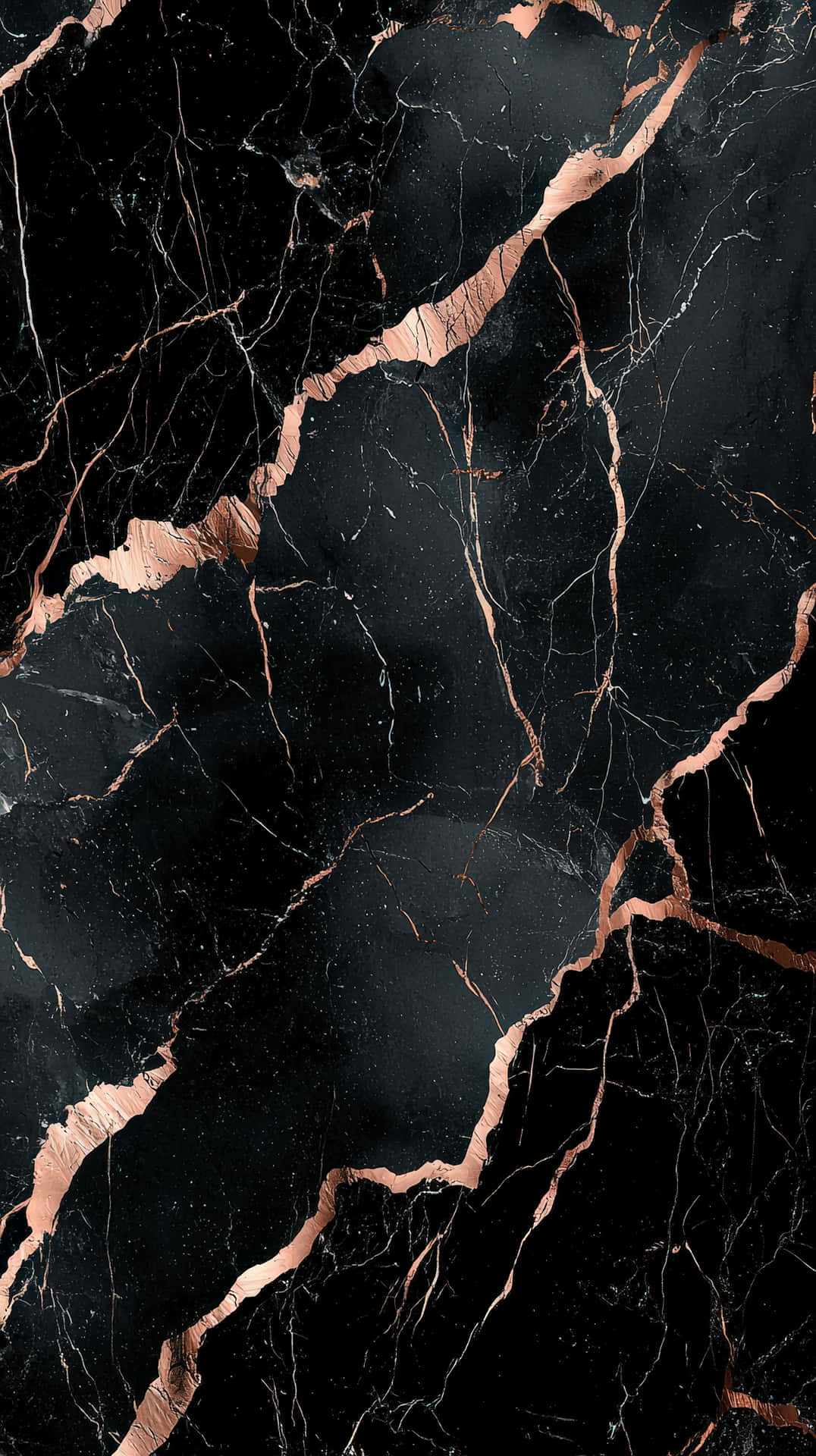 Luxurious black marble texture with delicate copper veins and refined elegance 壁紙 — 奢華的黑色大理石表面，帶有大膽的玫瑰金色紋理和細微的白色裂紋，形成優雅的抽象圖案。